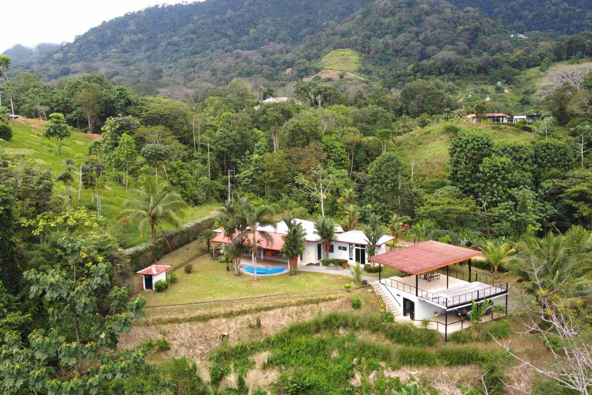 Very Private Mountain View 3-Bedroom Home in Ojochal Costa Rica