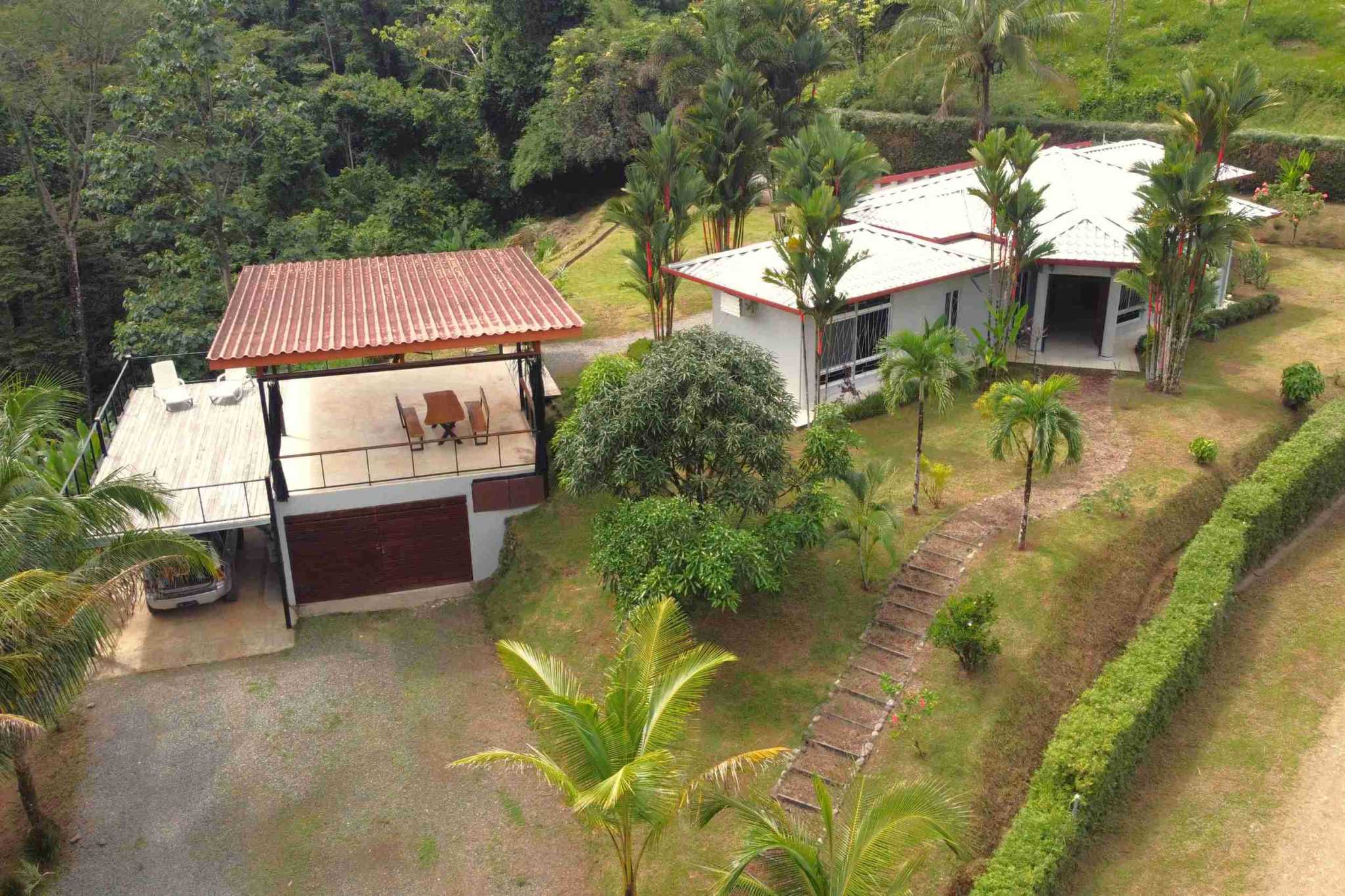 Very Private Mountain View 3-Bedroom Home in Ojochal Costa Rica