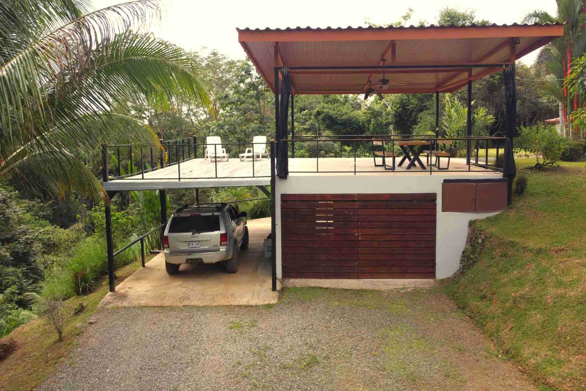 Very Private Mountain View 3-Bedroom Home in Ojochal Costa Rica