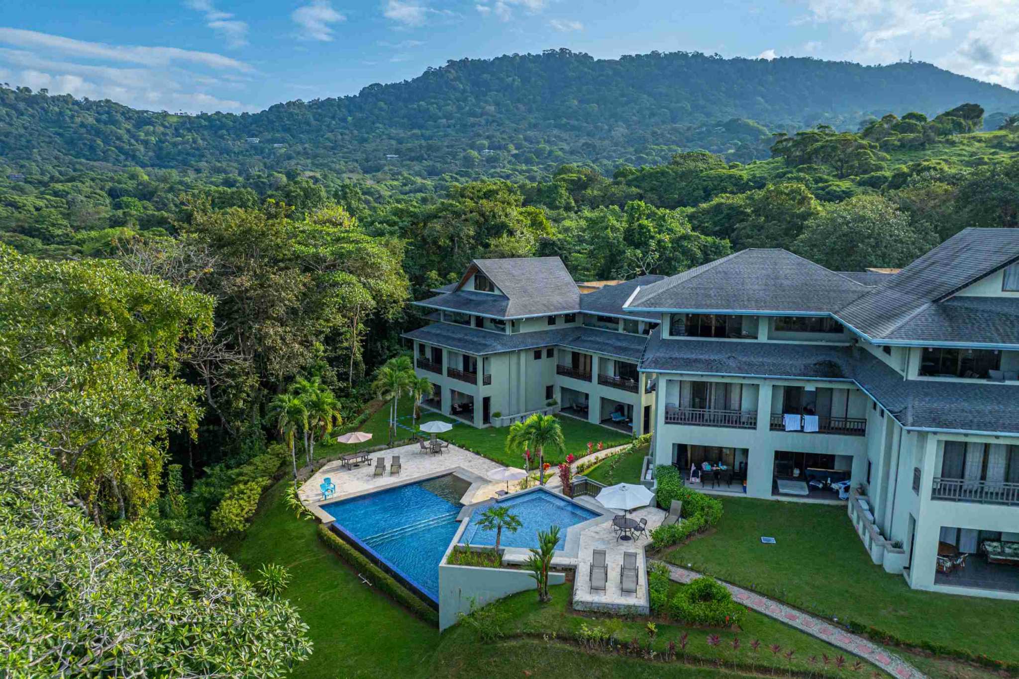 35625-condo- (4) Ocean View 2-Bedroom Condo with Amazing Ocean Views & Huge Community Pool only 2 Min to the Beach in Dominicalito Costa Rica