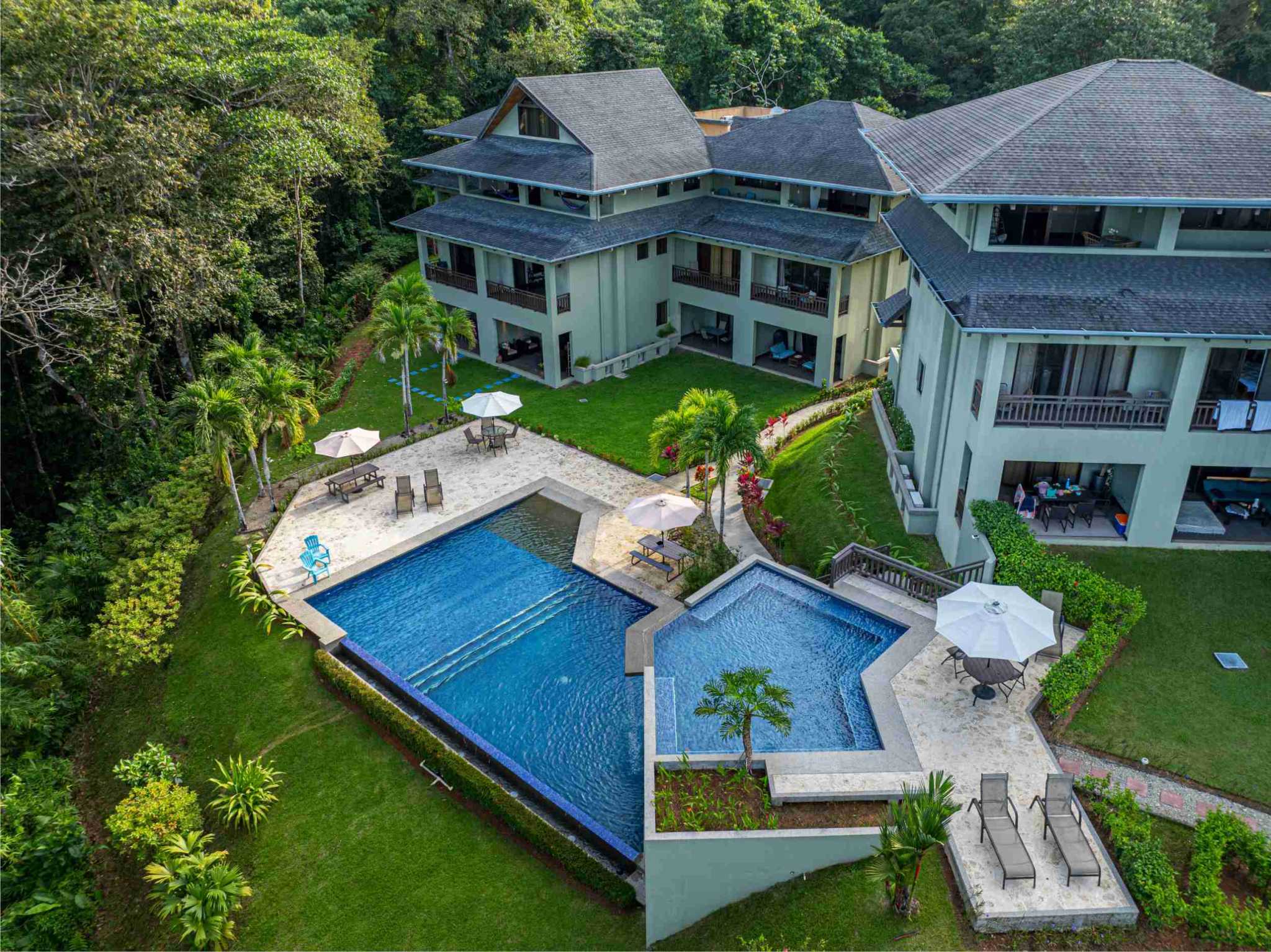 35625-condo- (6) Ocean View 2-Bedroom Condo with Amazing Ocean Views & Huge Community Pool only 2 Min to the Beach in Dominicalito Costa Rica