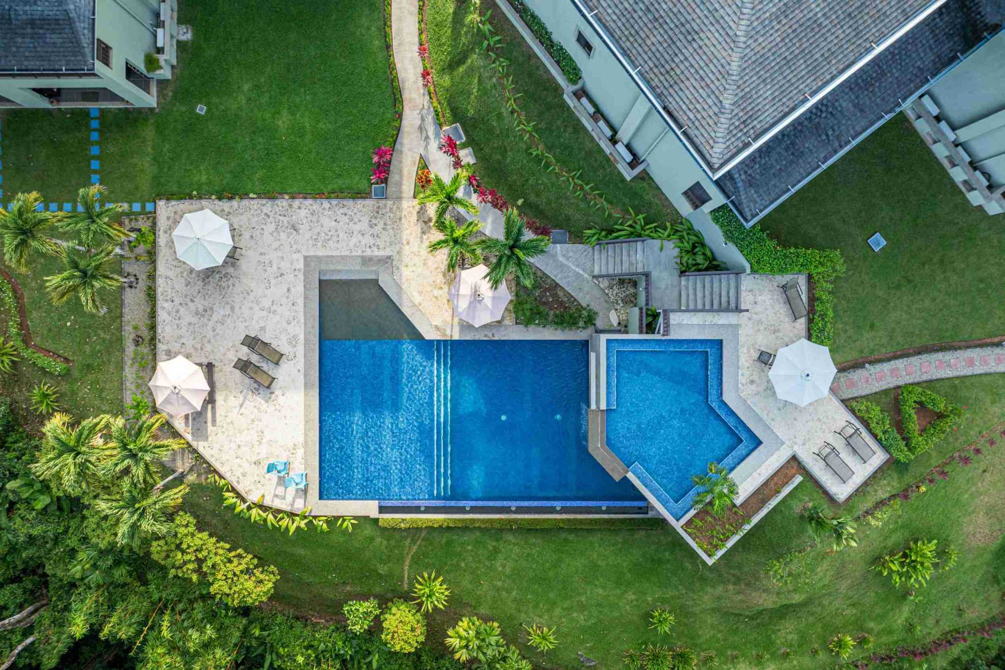 35625-condo- (8) Ocean View 2-Bedroom Condo with Amazing Ocean Views & Huge Community Pool only 2 Min to the Beach in Dominicalito Costa Rica