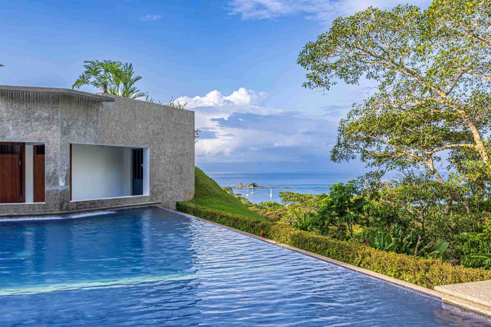 35625-condo- (14) Ocean View 2-Bedroom Condo with Amazing Ocean Views & Huge Community Pool only 2 Min to the Beach in Dominicalito Costa Rica