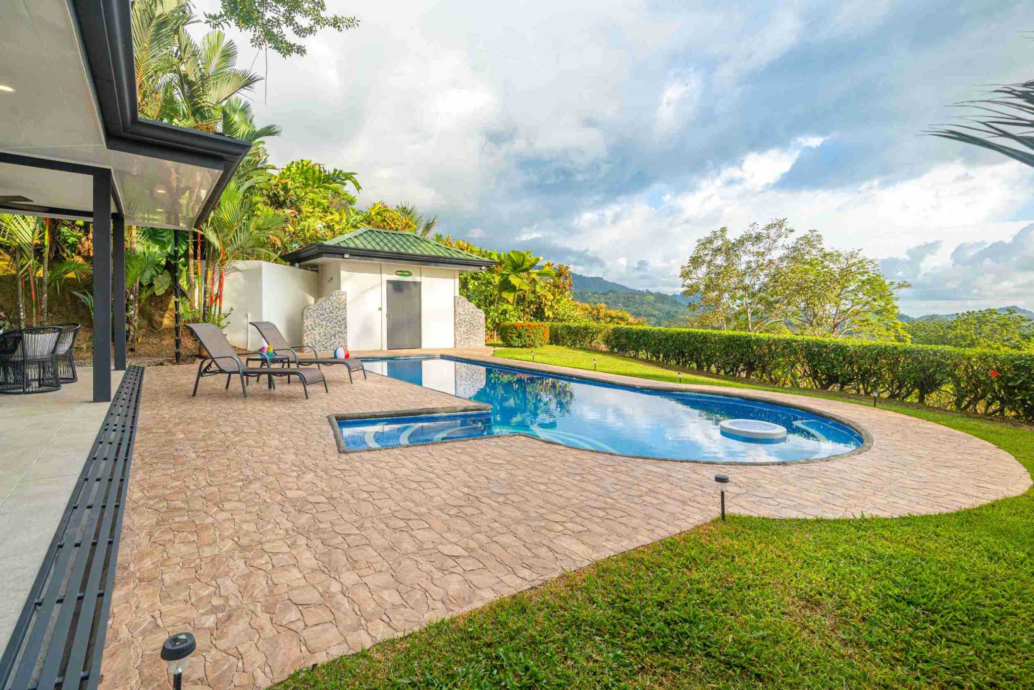 37654- (18) Breathtaking Ocean Sunset Views from 2-Bedroom Home in Ojochal Costa Rica