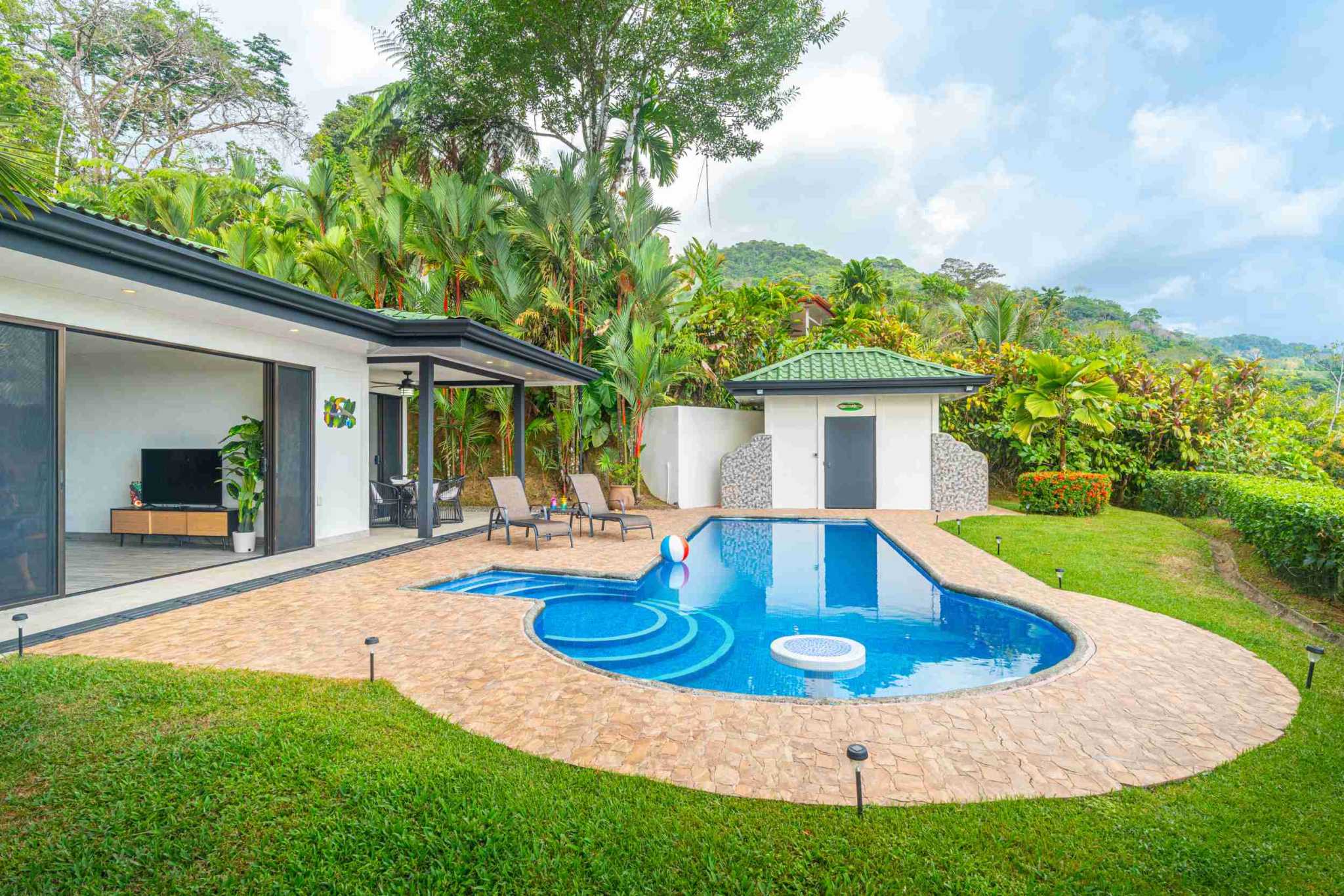 37654- (22) Breathtaking Ocean Sunset Views from 2-Bedroom Home in Ojochal Costa Rica
