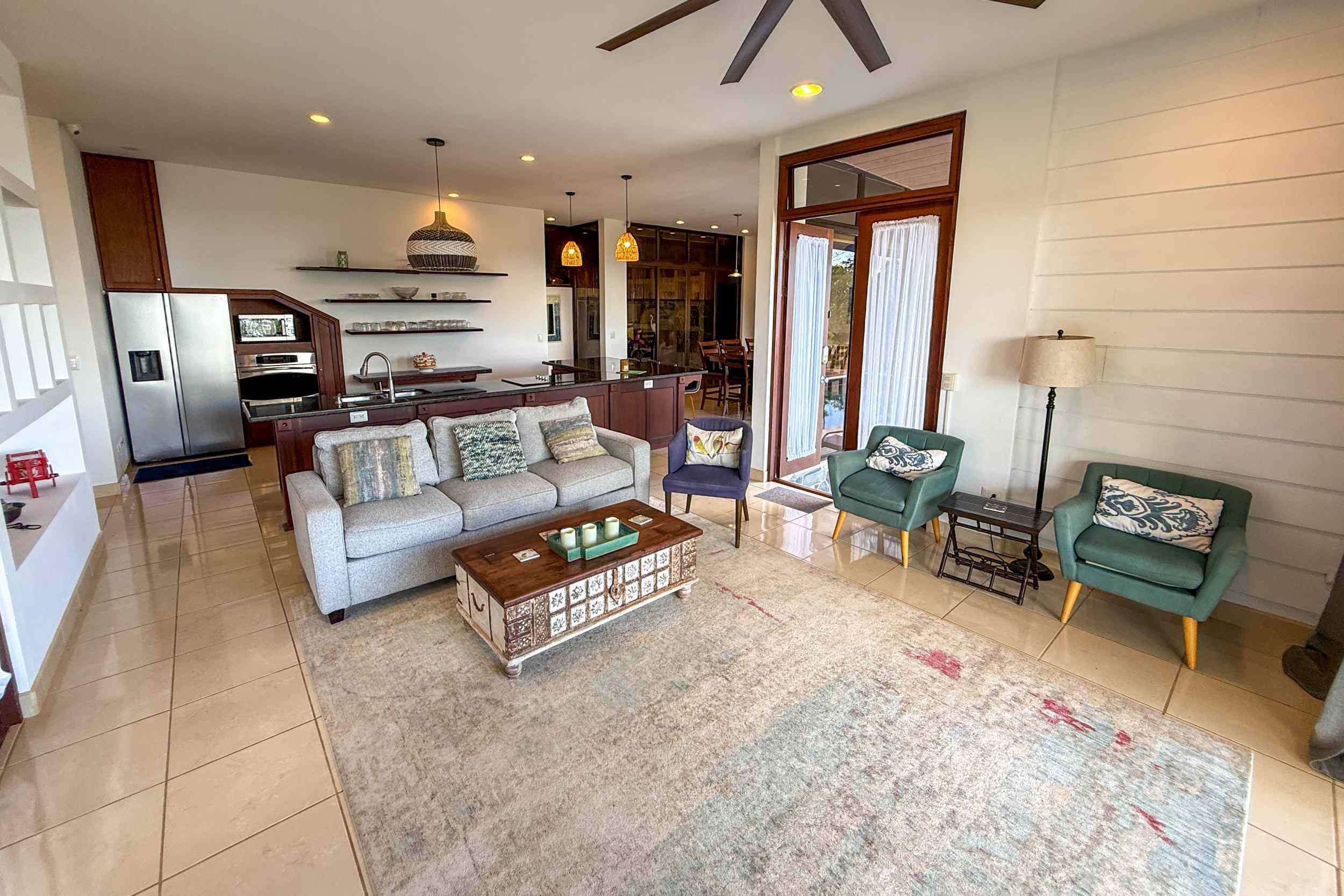 Panoramic Ocean View 4-Bedroom Home with Big Pool & Ample Space to Entertain in Ojochal Costa Rica