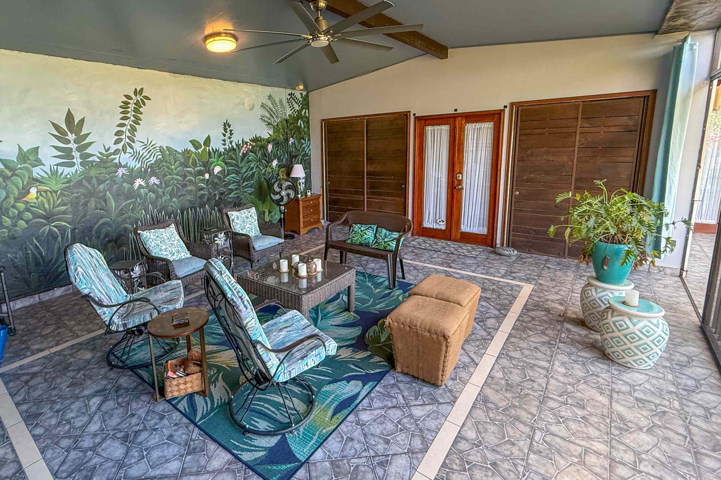 Panoramic Ocean View 4-Bedroom Home with Big Pool & Ample Space to Entertain in Ojochal Costa Rica