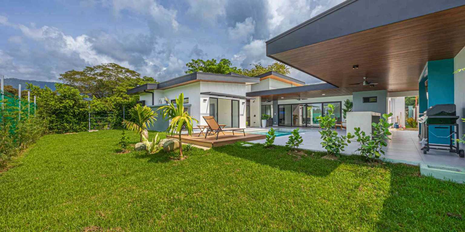 ConeCat-46 Brand New Luxury 3-Bedroom Home in a Premier Neighborhood in Uvita Costa Rica
