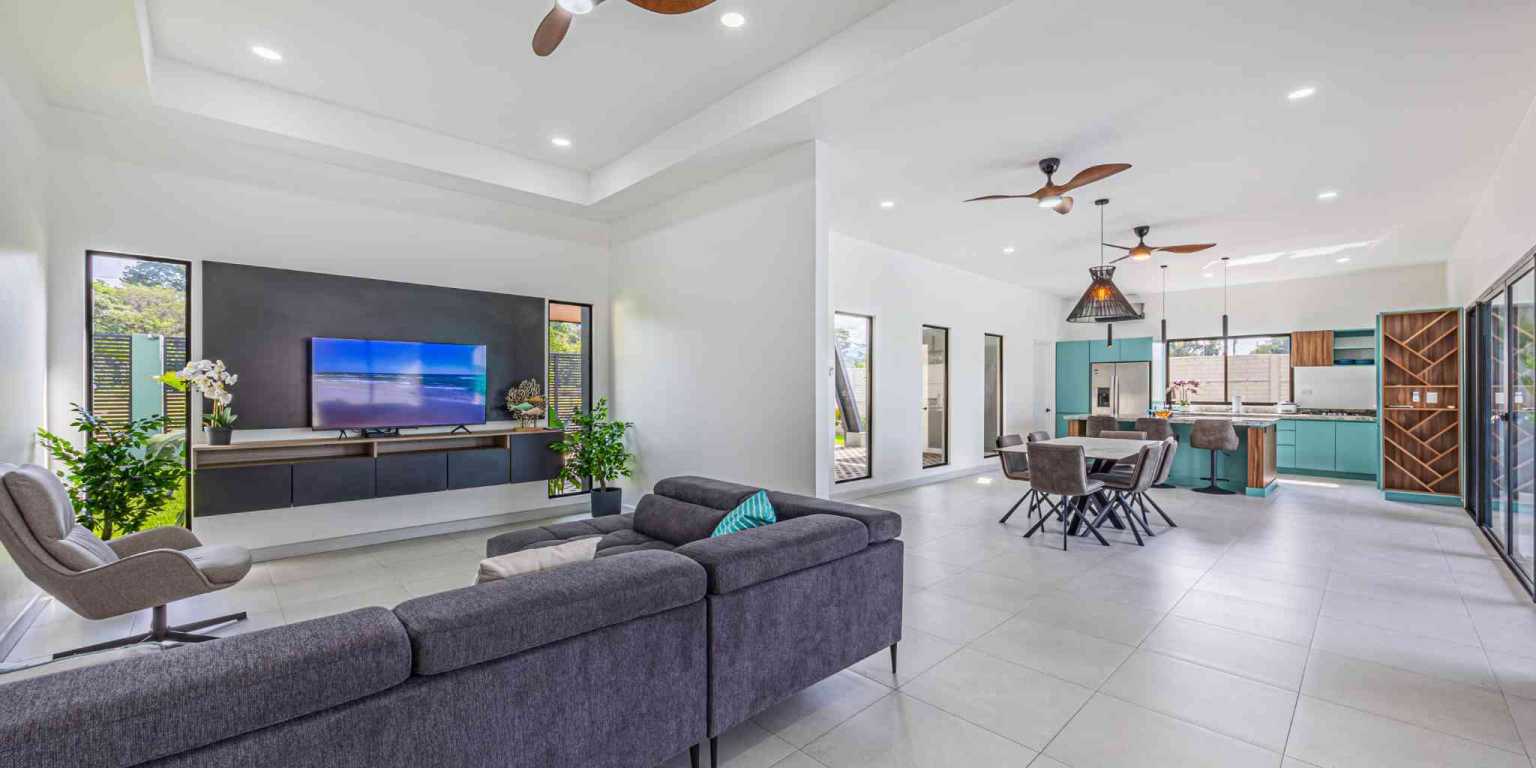 ConeCat-34 Brand New Luxury 3-Bedroom Home in a Premier Neighborhood in Uvita Costa Rica