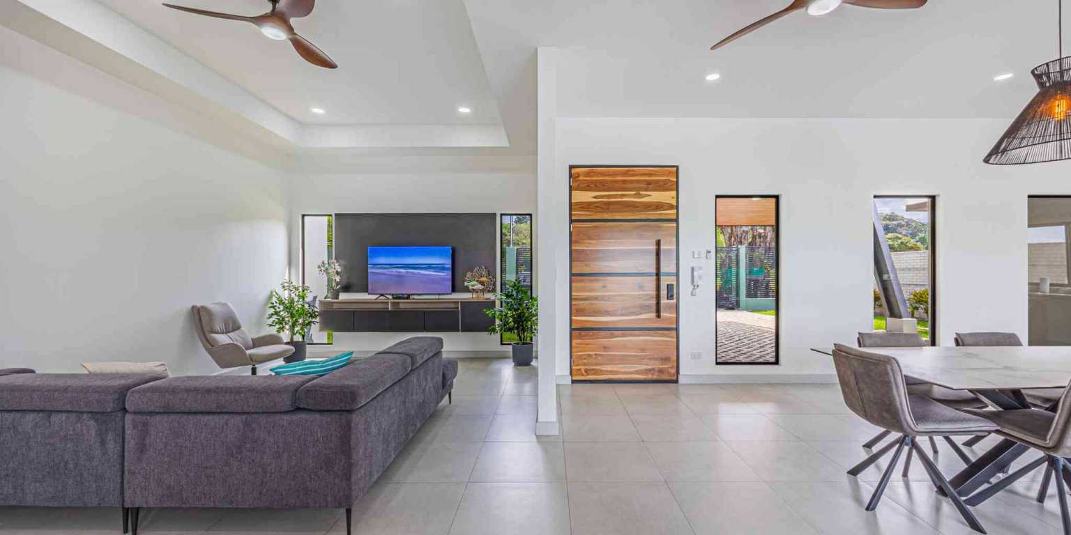 ConeCat-35 Brand New Luxury 3-Bedroom Home in a Premier Neighborhood in Uvita Costa Rica