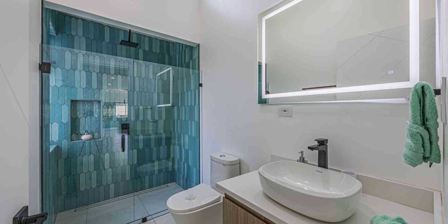 ConeCat-43 Brand New Luxury 3-Bedroom Home in a Premier Neighborhood in Uvita Costa Rica