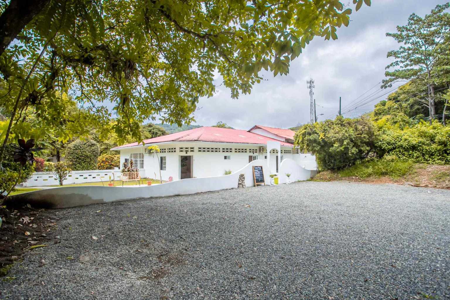 38795- (6) Turn-Key Riverside Business & 3 Bedroom Home Near Dominical Costa Rica