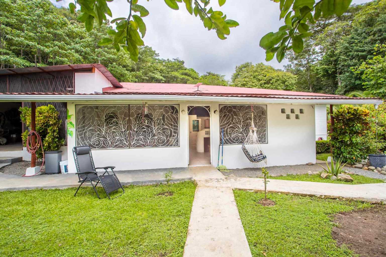 38795- (8) Turn-Key Riverside Business & 3 Bedroom Home Near Dominical Costa Rica