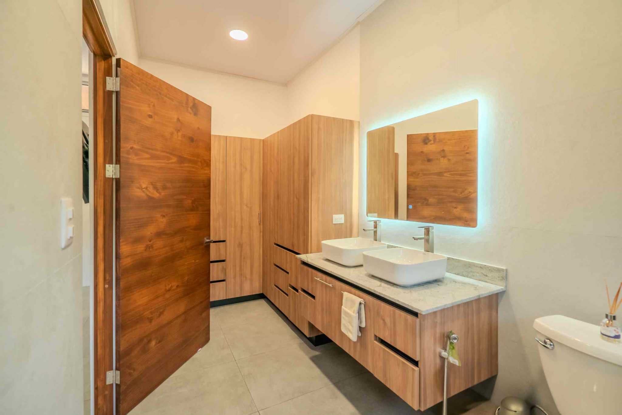 38857-ph11 (64) Brand New Home with Perfect Tropical Design, Bordering Jungle Area with Delightful Mountain & Rainforest Views in Ojochal Costa Rica