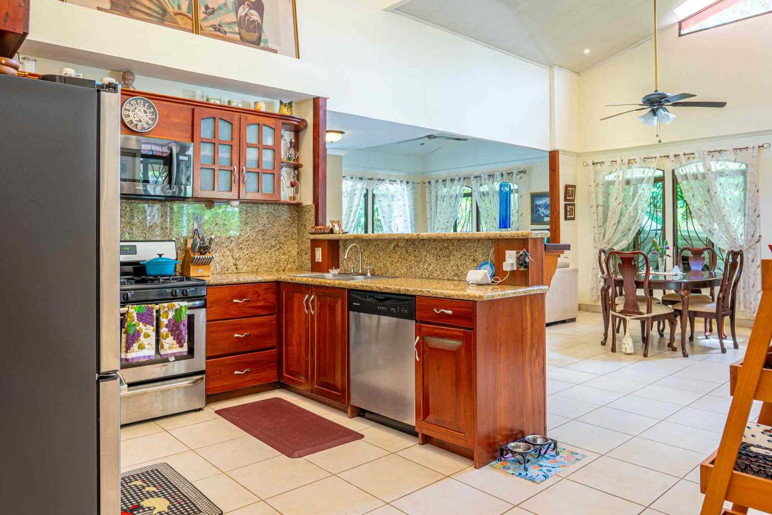 38899-cdb- (39) Centally-Located, Easy Access 3-Bedroom Home with Pool in Ojochal Costa Rica