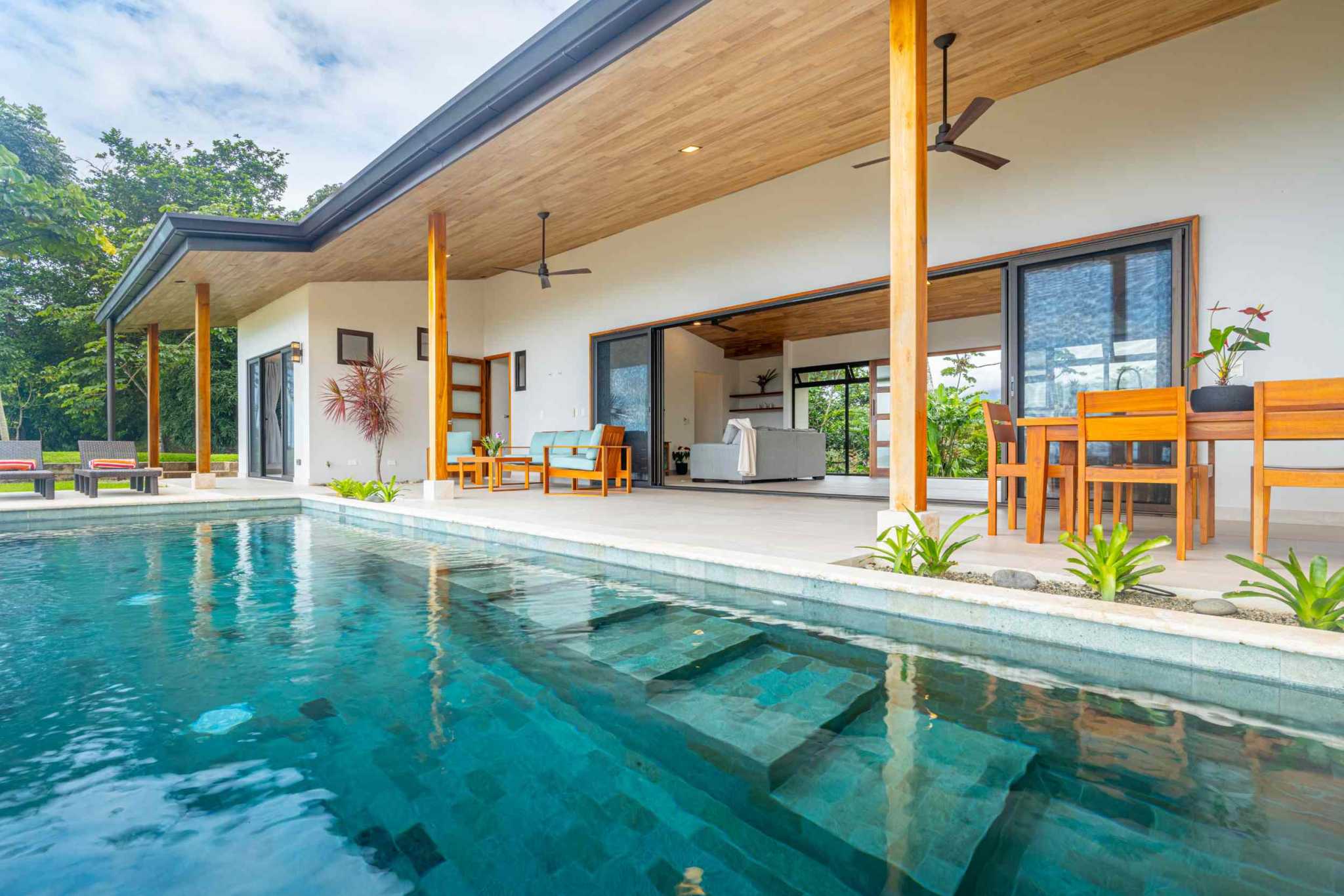39058-tresrios (6) Jaw Dropping Ocean Views with 2-Bedroom Home & Room to Build More in Tres Rios Costa Rica