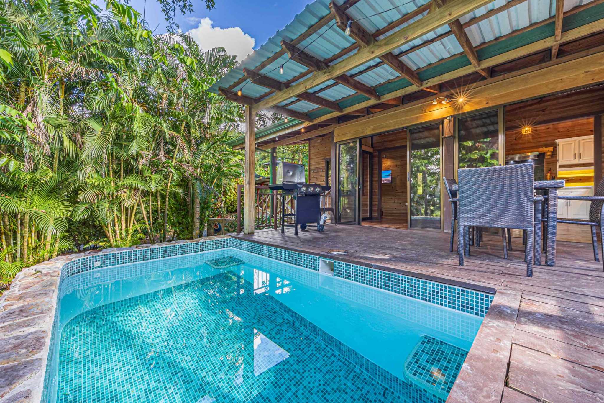 39204 (28) Tropical Paradise with 3-Bedrooms & Small Pool with Income Potential in Hatillo near Dominical Costa Rica