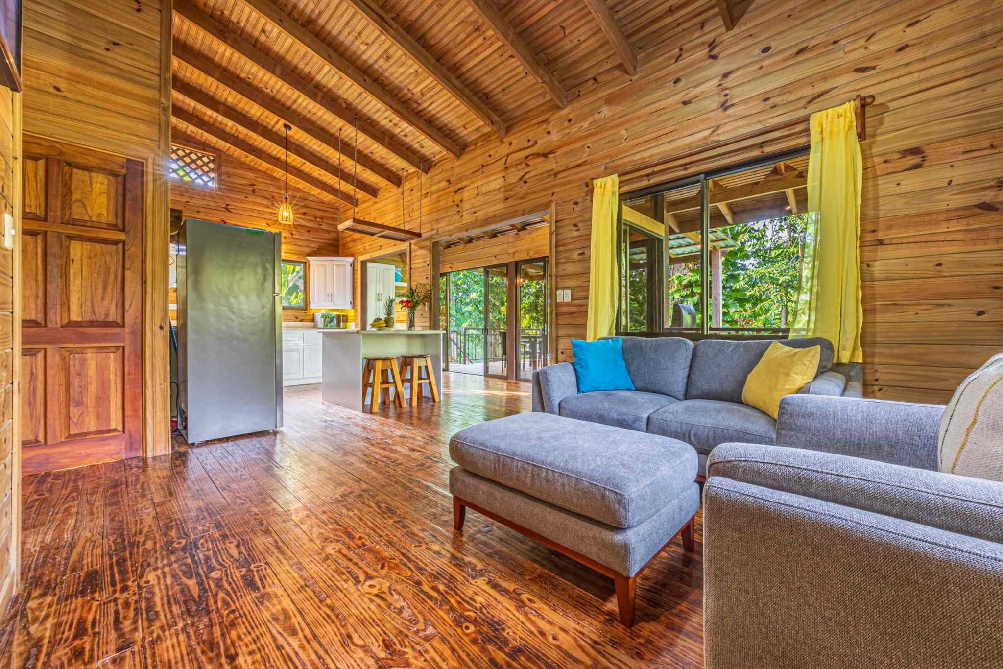 39204 (15) Tropical Paradise with 3-Bedrooms & Small Pool with Income Potential in Hatillo near Dominical Costa Rica