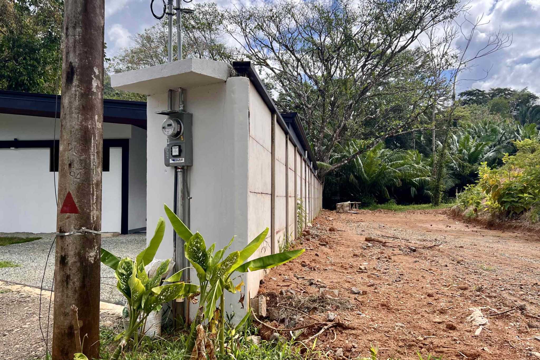 39234 (22) Brand New 3-Bedroom Home with Pool in Quiet Residential Area of Playa Hermosa near Uvita Costa Rica