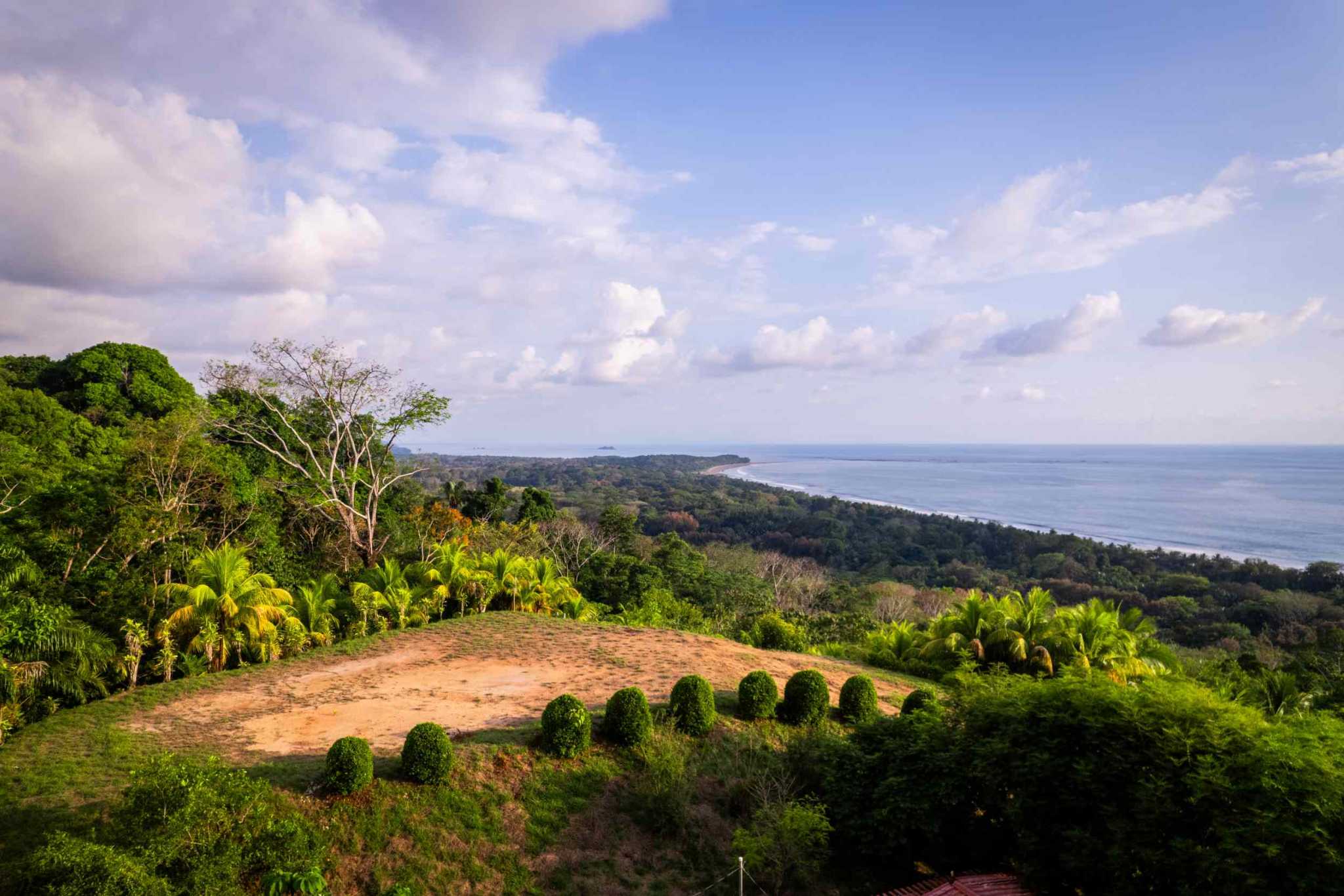 39540 (14) Ultra-Luxury Coastal 5-Bedroom, 10 Acre Estate with Iconic Whale’s Tail Views & Room to Build More in Uvita Costa Rica