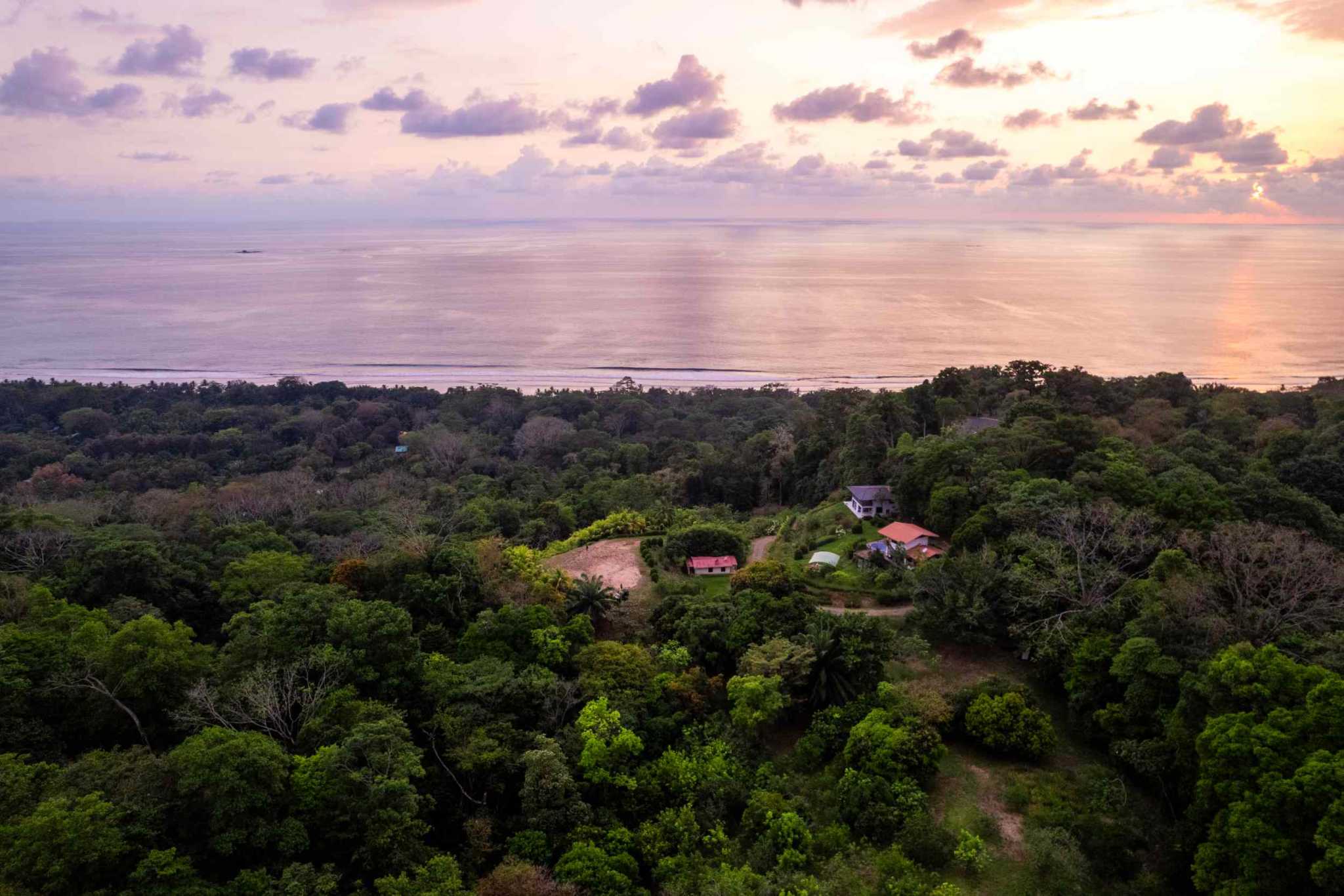 39540 (25) Ultra-Luxury Coastal 5-Bedroom, 10 Acre Estate with Iconic Whale’s Tail Views & Room to Build More in Uvita Costa Rica