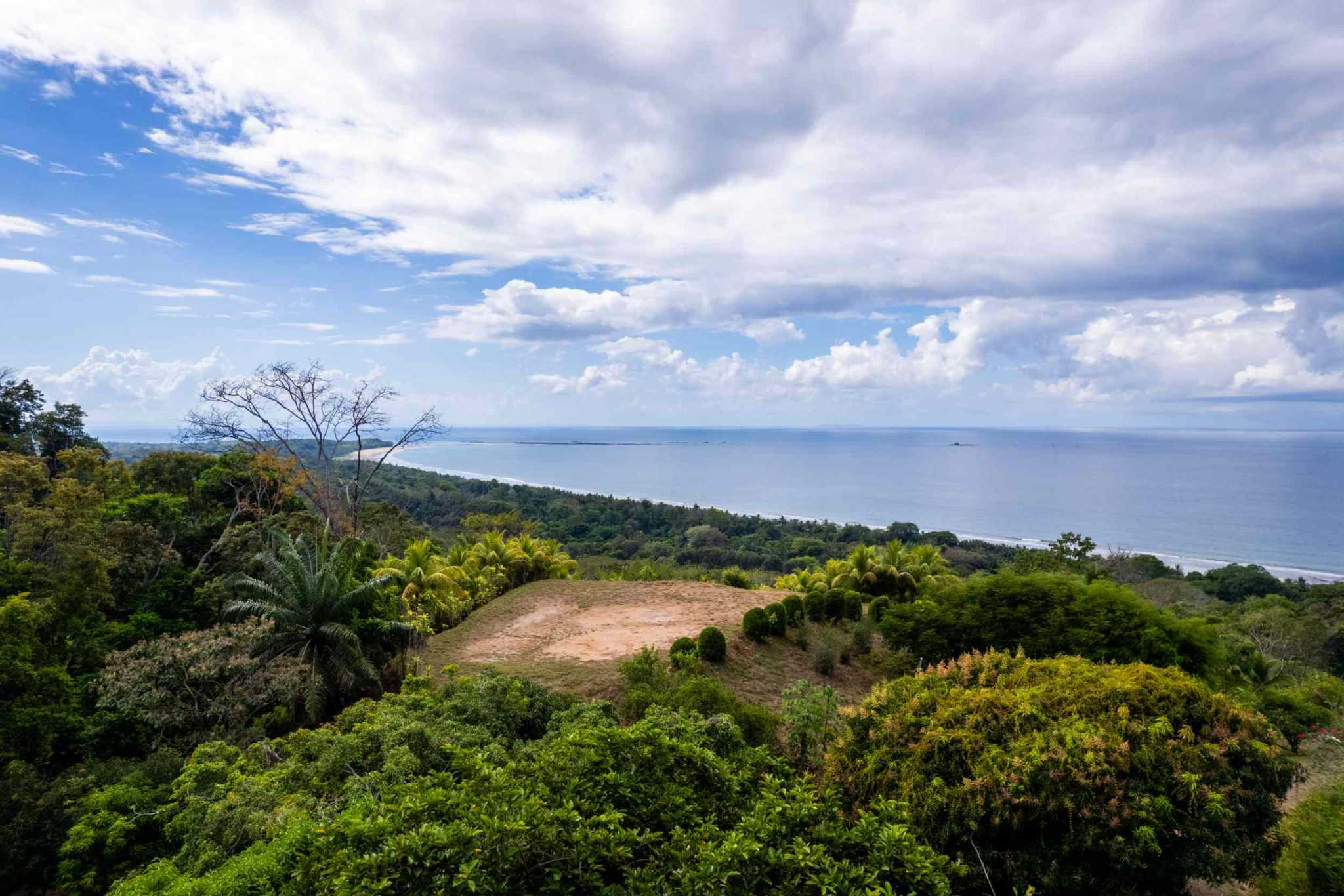 39540 (26) Ultra-Luxury Coastal 5-Bedroom, 10 Acre Estate with Iconic Whale’s Tail Views & Room to Build More in Uvita Costa Rica