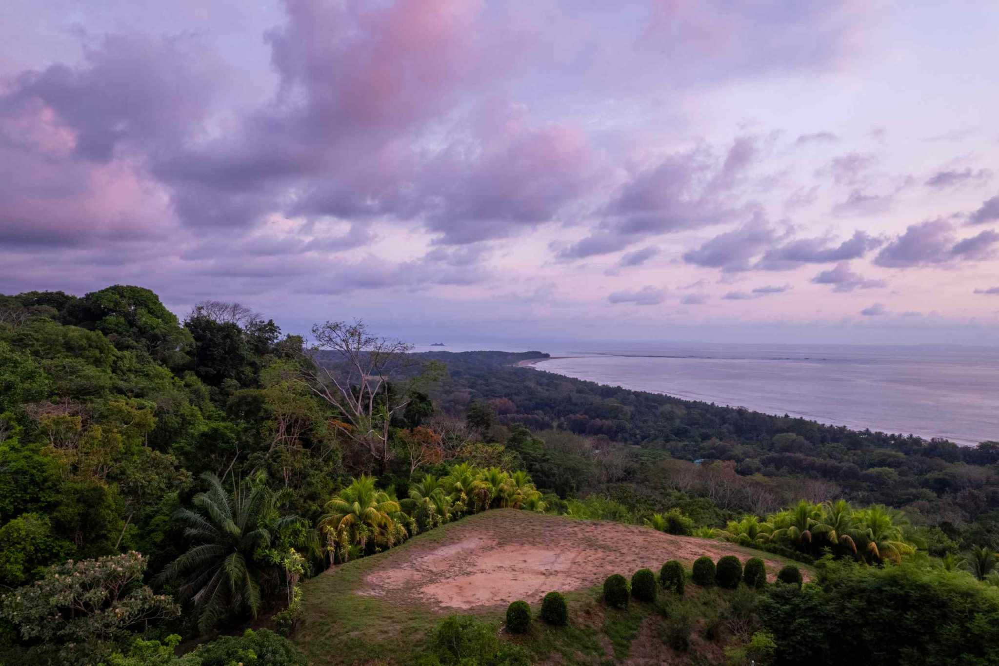 39540 (1) Ultra-Luxury Coastal 5-Bedroom, 10 Acre Estate with Iconic Whale’s Tail Views & Room to Build More in Uvita Costa Rica