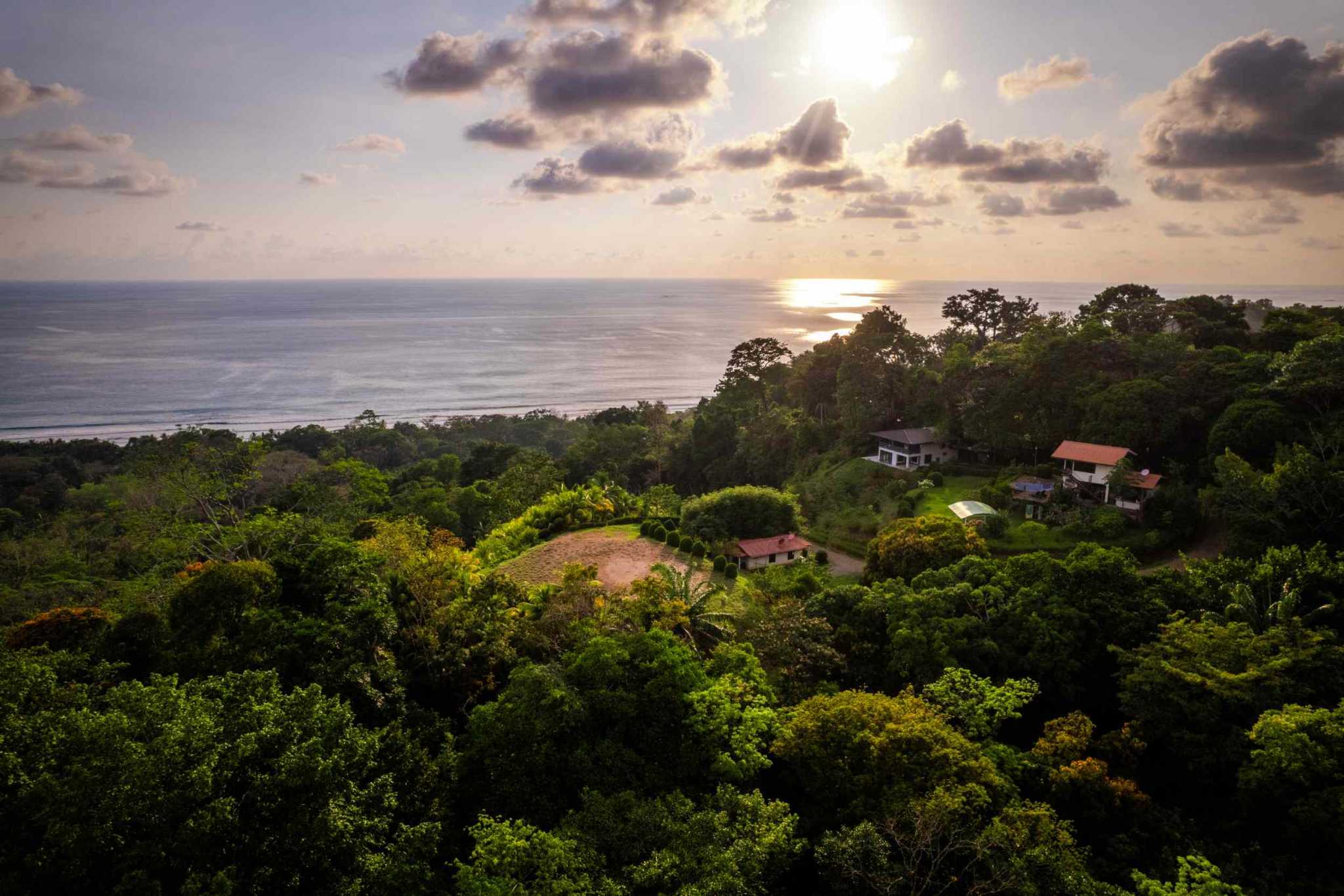 39540 (28) Ultra-Luxury Coastal 5-Bedroom, 10 Acre Estate with Iconic Whale’s Tail Views & Room to Build More in Uvita Costa Rica