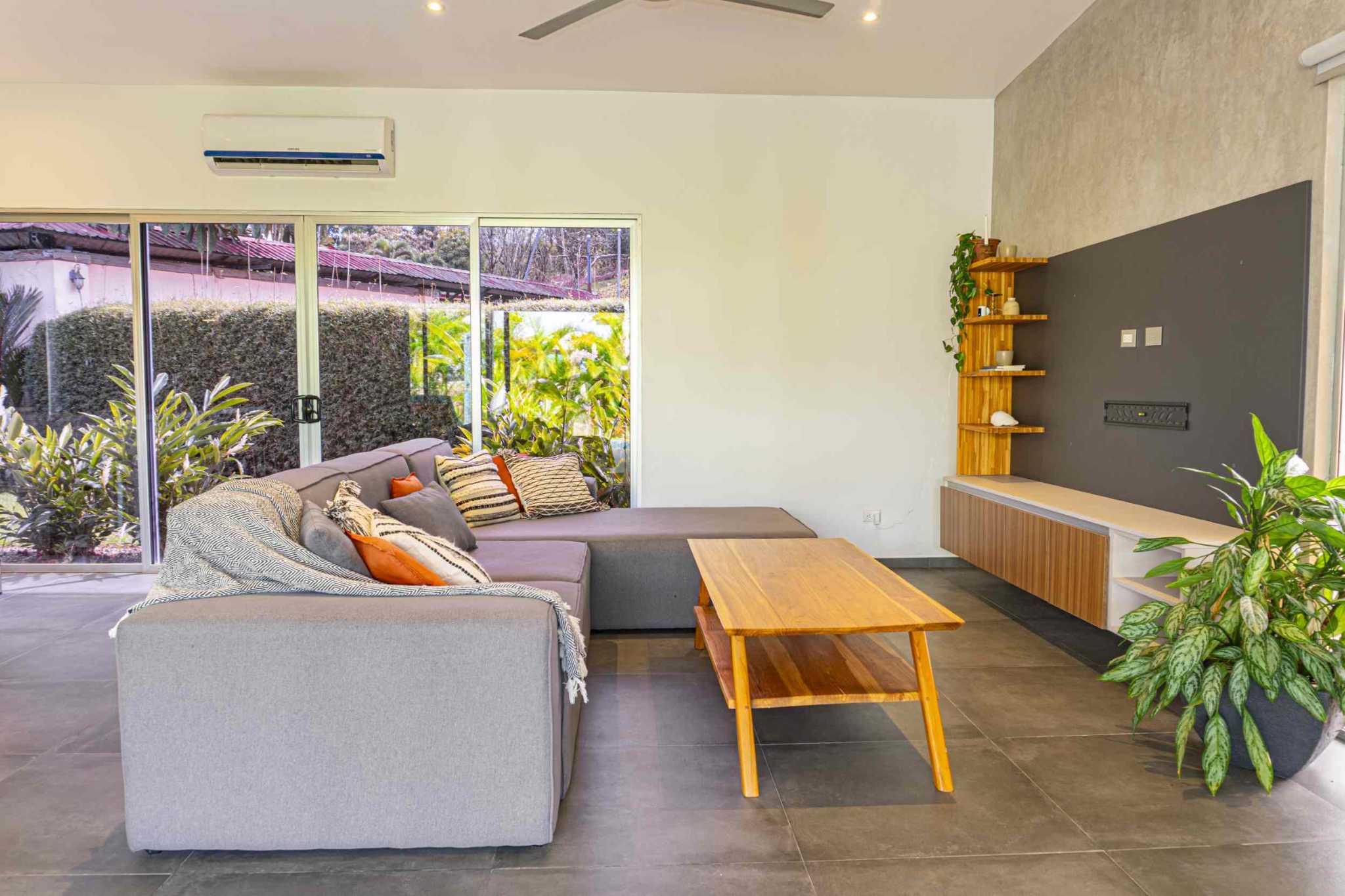 39572 (12) Cozy Turnkey 3-Bedroom Home with Pool in Uvita Costa Rica