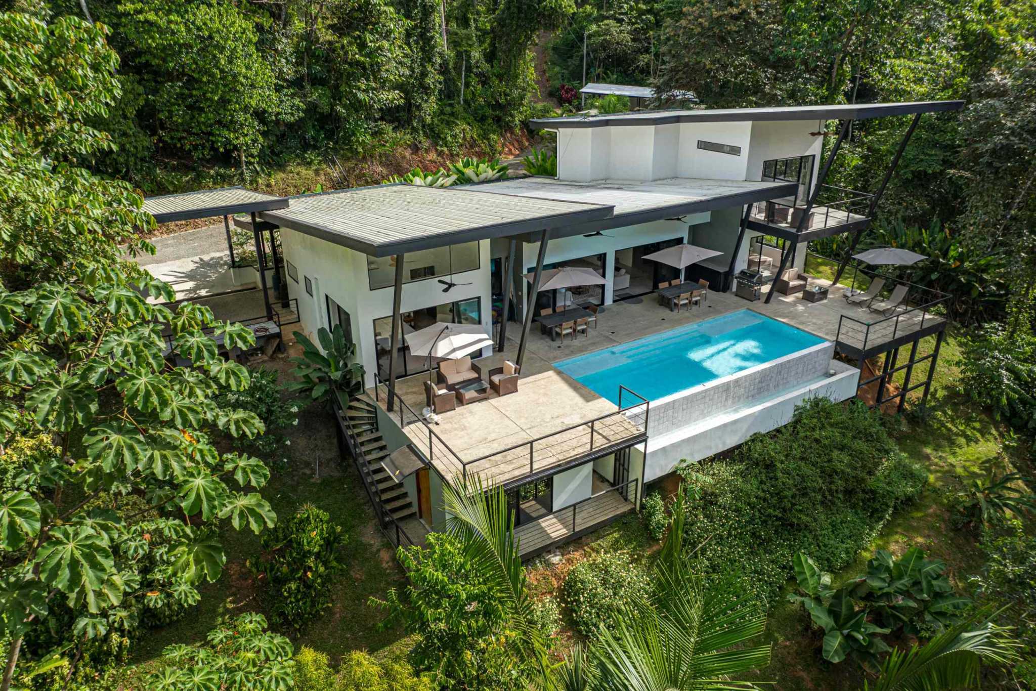 39980 (27) Private Luxury Retreat Ocean View 6-Bedroom Home in Paradise Breezes – A Private Retreat Near Dominical Costa Rica