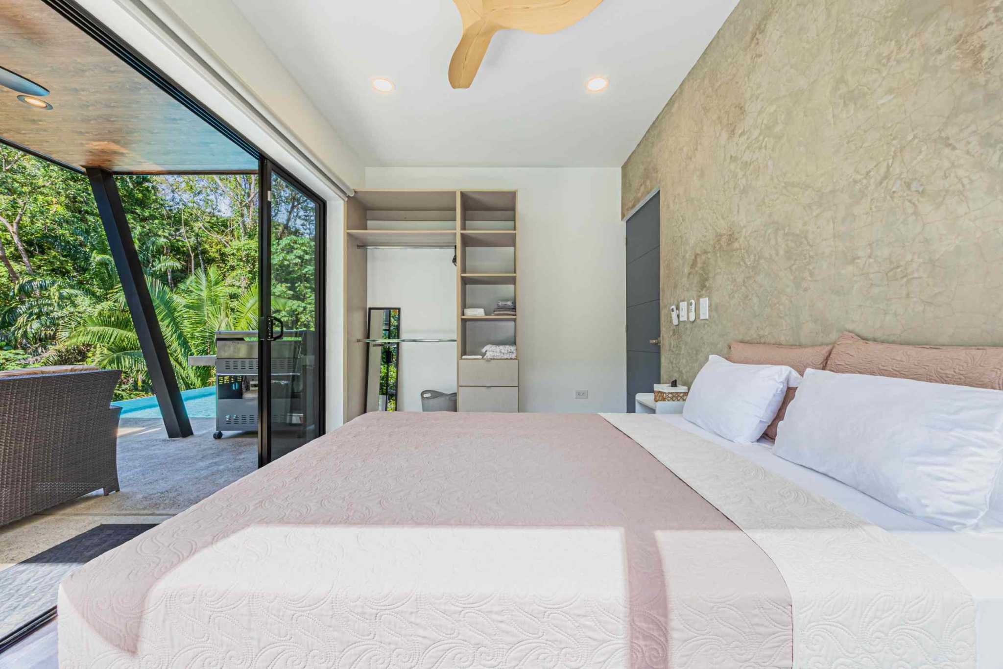 39980 (39) Private Luxury Retreat Ocean View 6-Bedroom Home in Paradise Breezes – A Private Retreat Near Dominical Costa Rica