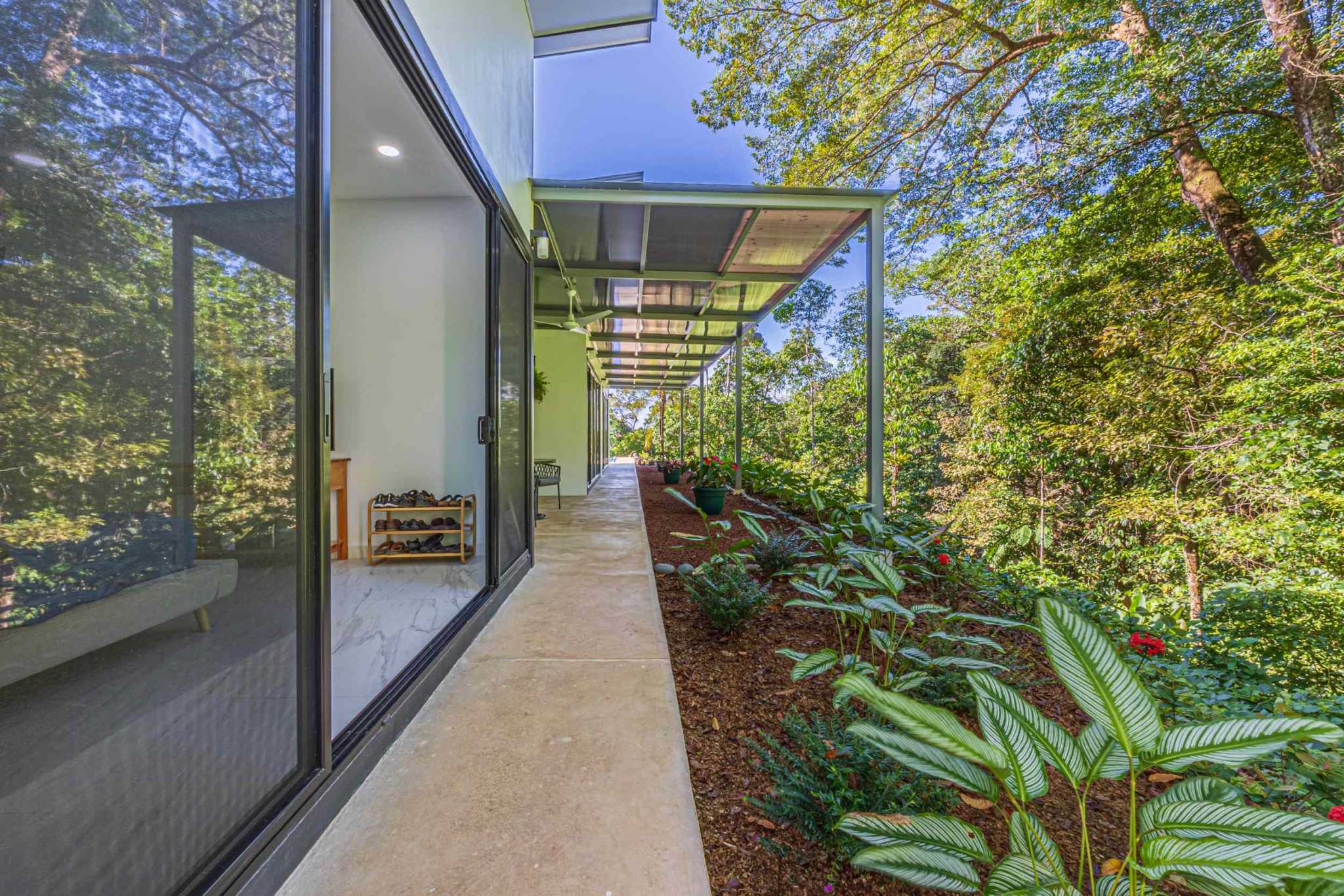 Modern 3-Bedroom Villa on 1.5 Acres of Lush Jungle and Elegance in the Hills of Uvita Costa Rica
