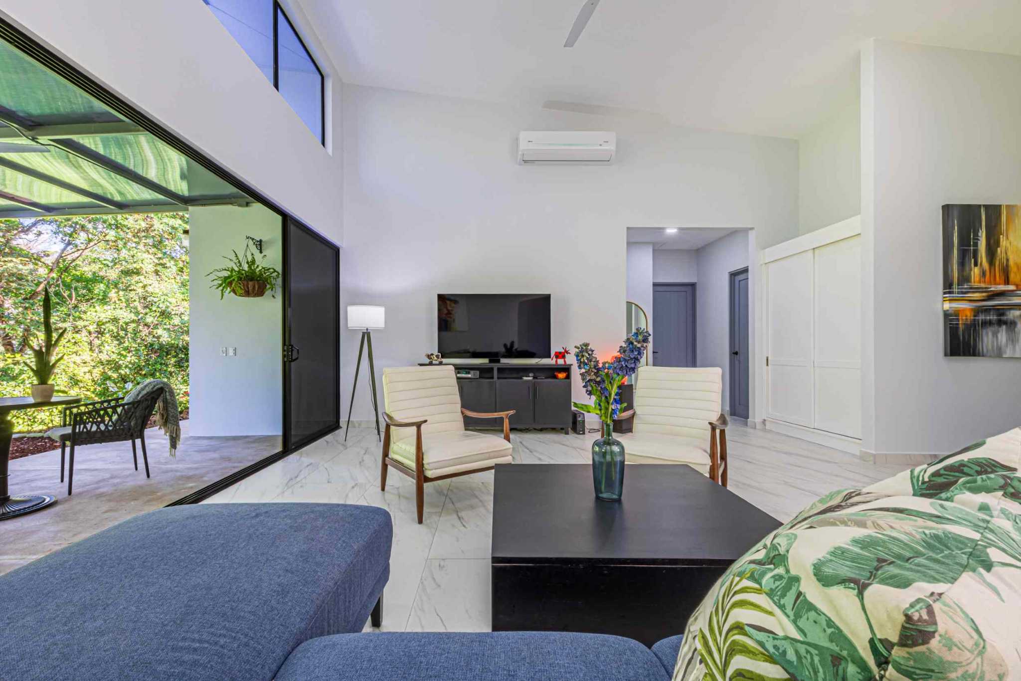 Modern 3-Bedroom Villa on 1.5 Acres of Lush Jungle and Elegance in the Hills of Uvita Costa Rica