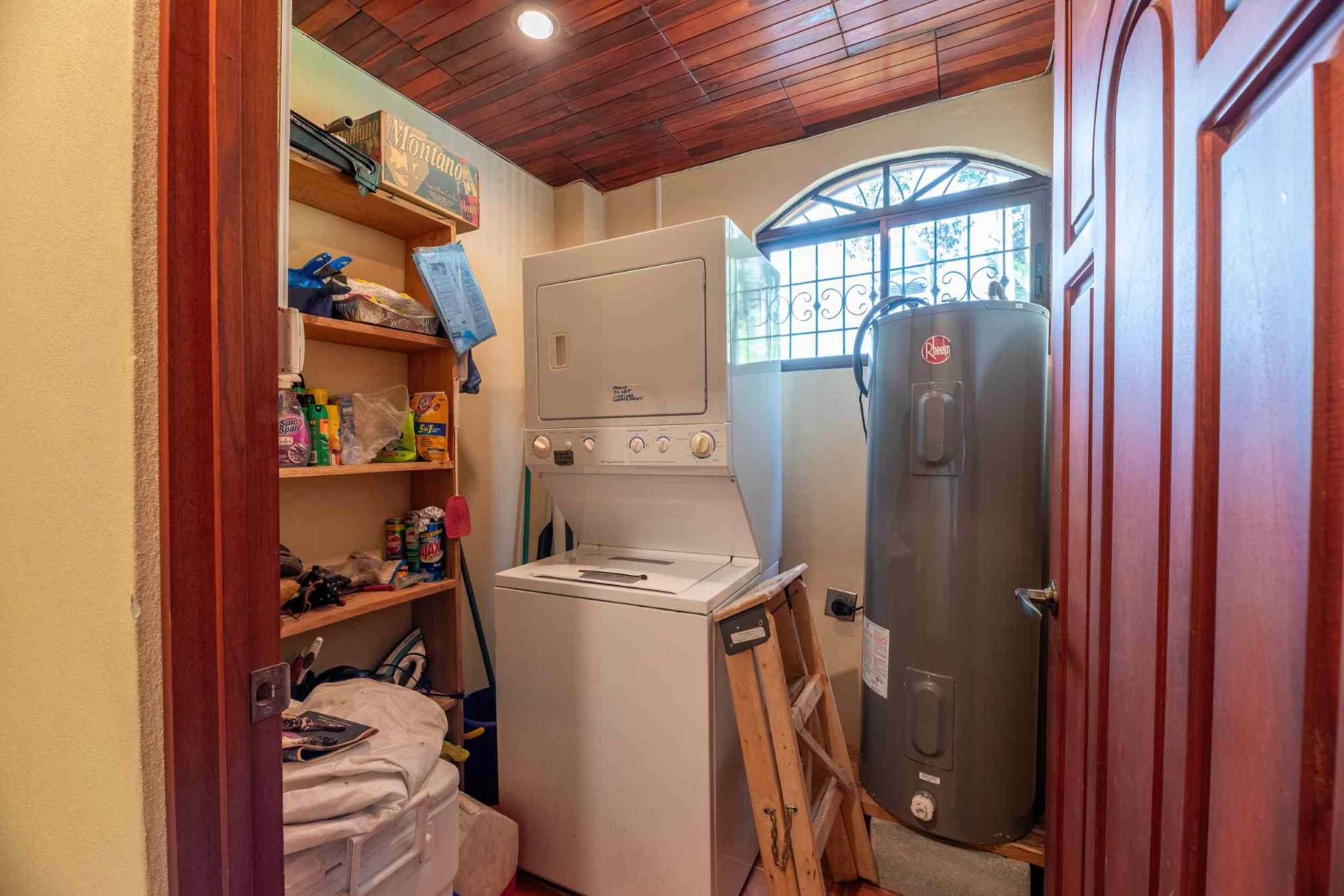 Fully Furnished 3-Bedroom Colonial Style Home with Spacious Grounds in Tinamastes Costa Rica