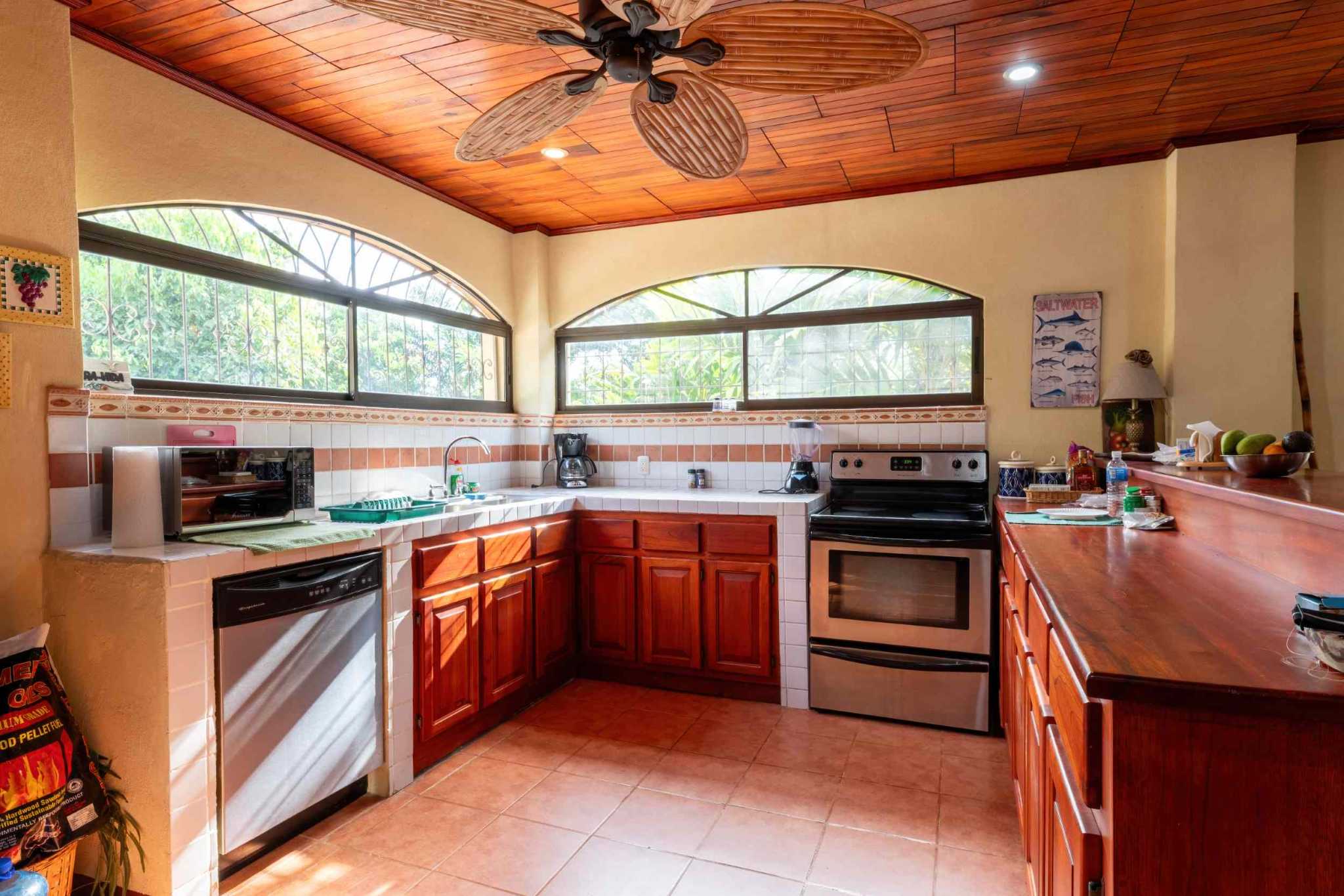 Fully Furnished 3-Bedroom Colonial Style Home with Spacious Grounds in Tinamastes Costa Rica