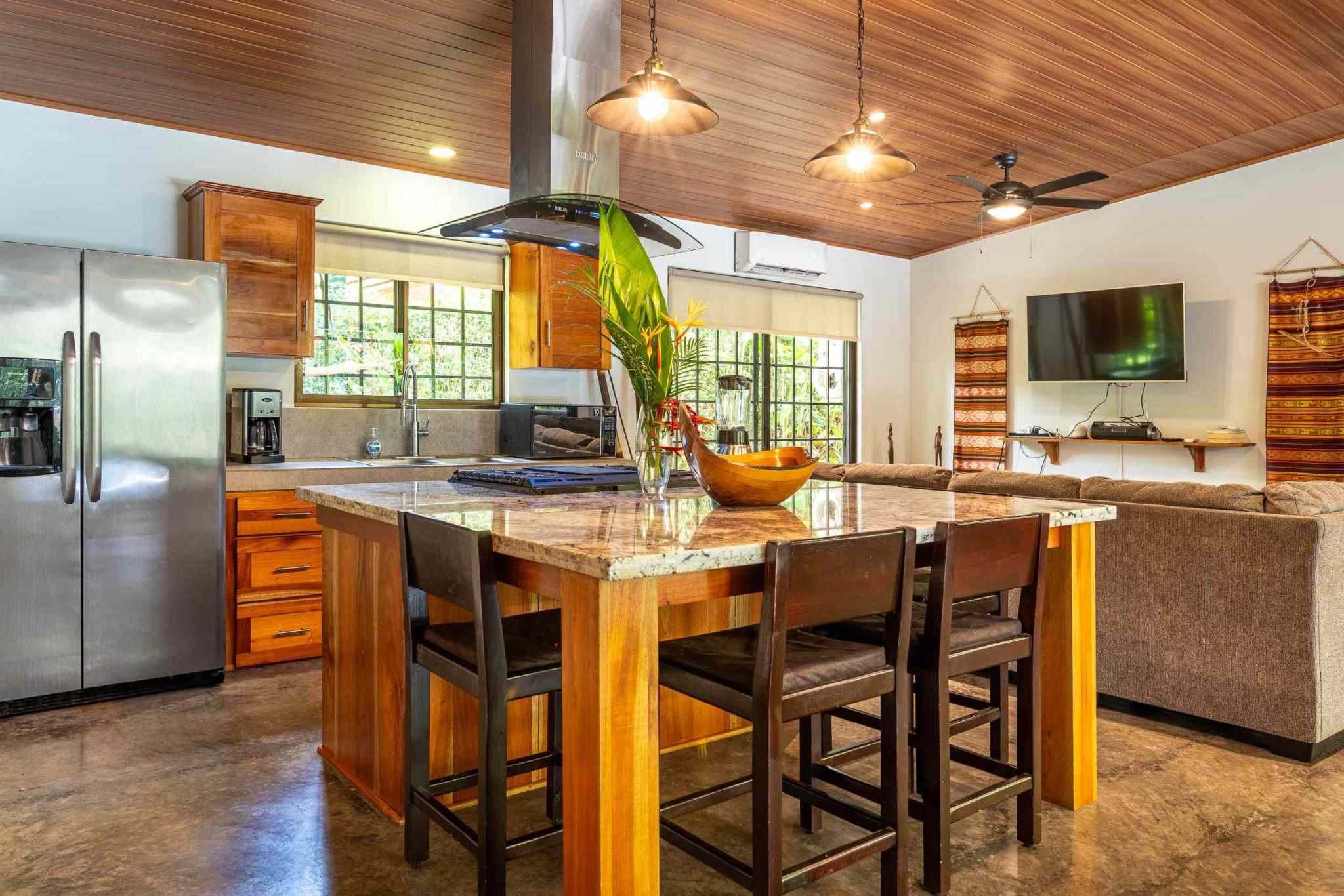 40266 (22) Garden 4-Bedroom Villa with Casita, Walking Distance to Town in Uvita Costa Rica