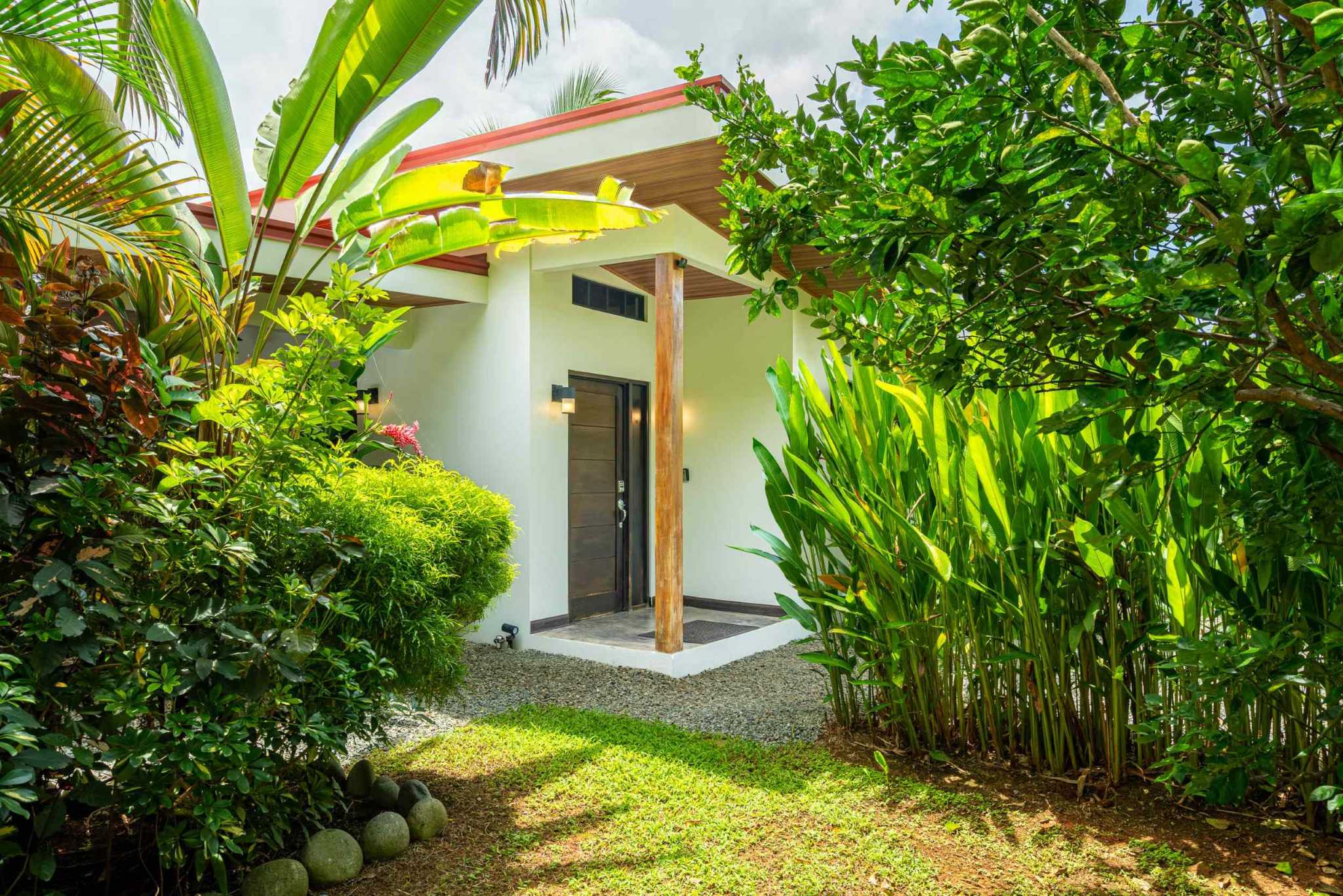 40266 (45) Garden 4-Bedroom Villa with Casita, Walking Distance to Town in Uvita Costa Rica