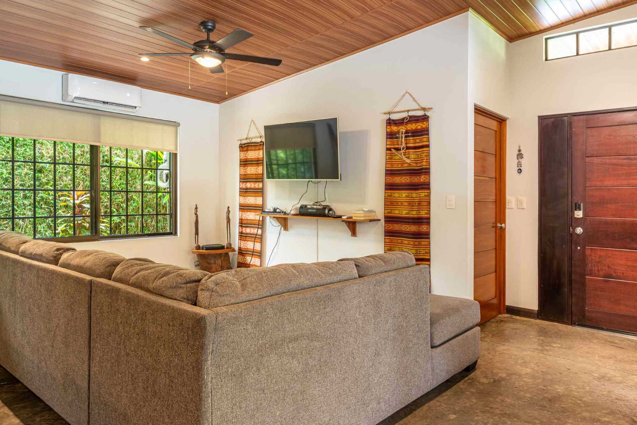 40266 (48) Garden 4-Bedroom Villa with Casita, Walking Distance to Town in Uvita Costa Rica