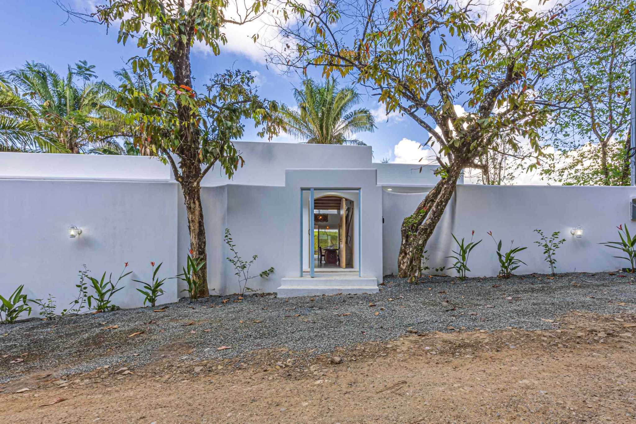 40207 (39) Luxury 3-Bedroom Villa with Elegance, Privacy and Comfort in Uvita Costa Rica