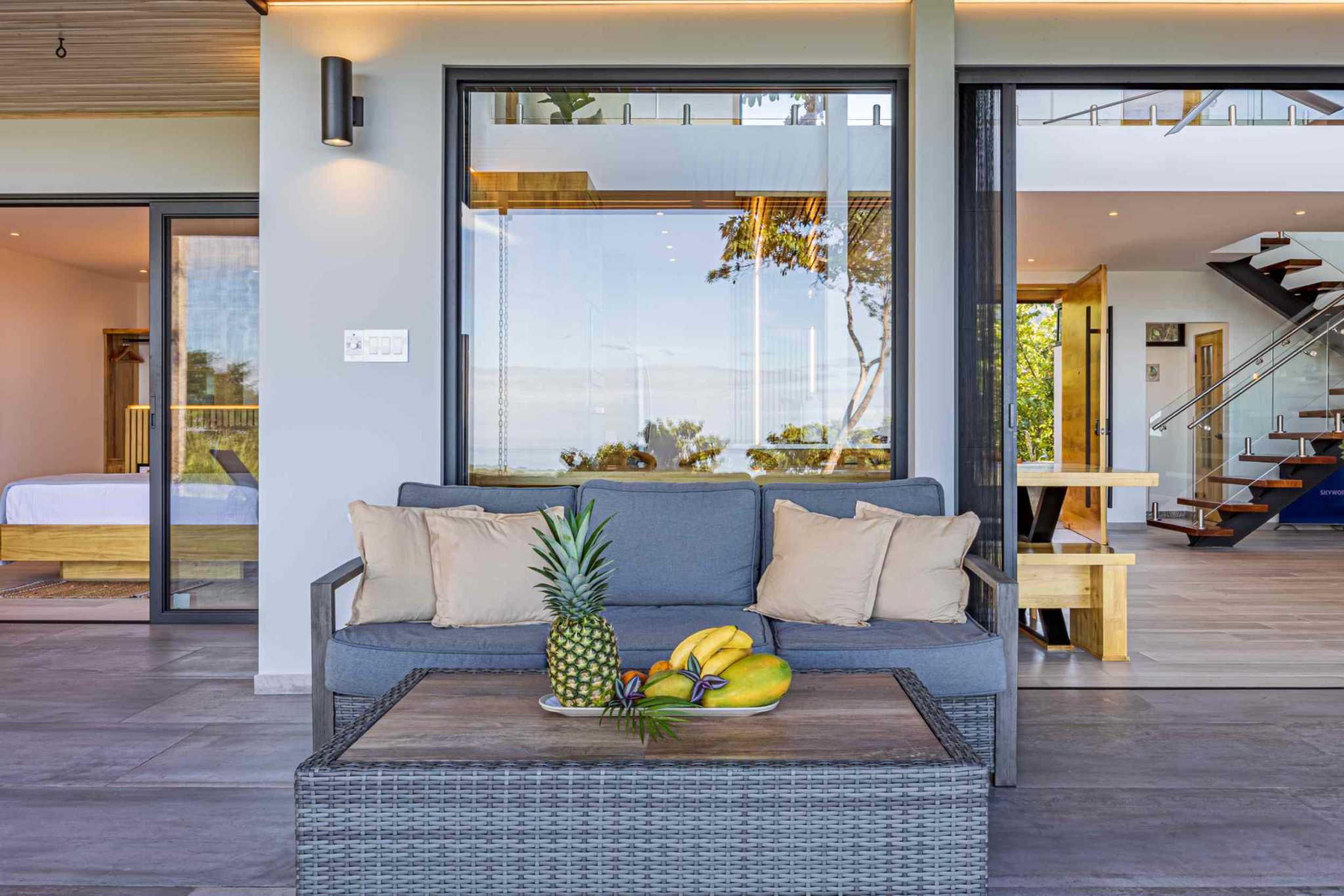 Luxury Ocean View 4-Bedroom Villa with Infinity Pool in Hatillo near Dominical Costa Rica