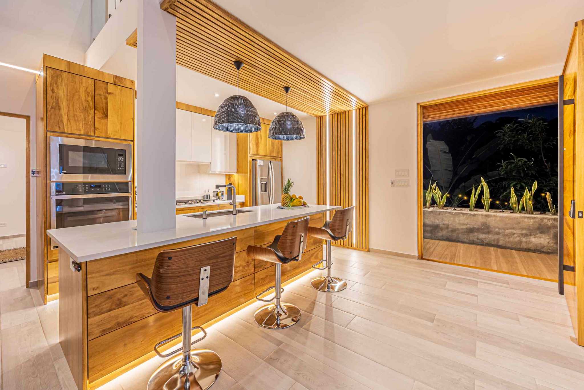 Luxury Ocean View 4-Bedroom Villa with Infinity Pool in Hatillo near Dominical Costa Rica