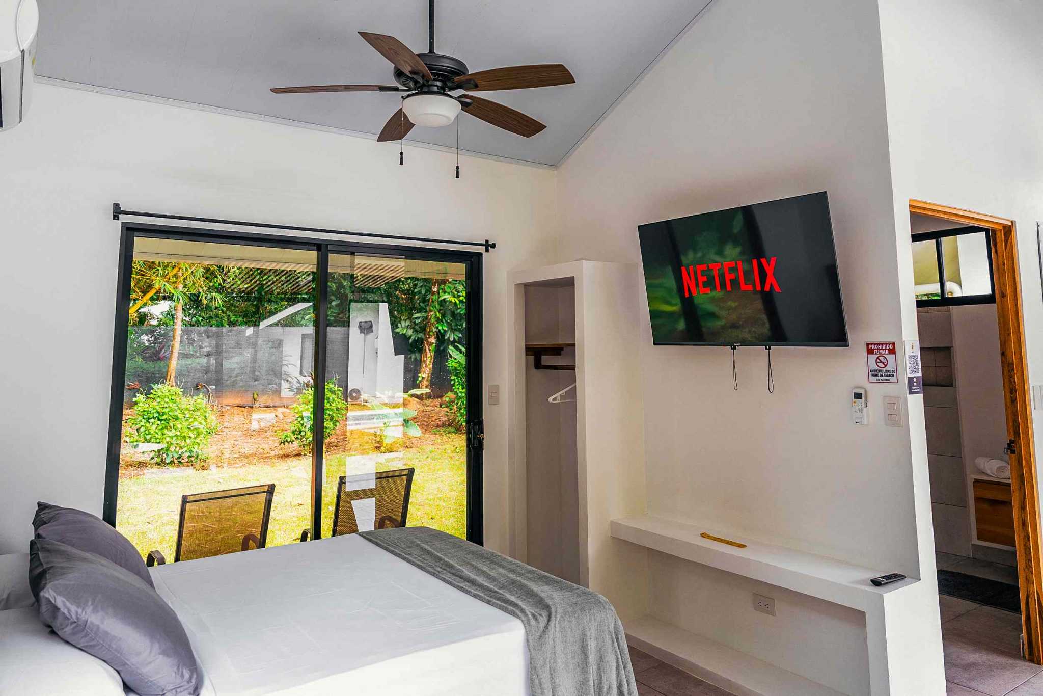 40912 (85) Unique Lucrative Opportunity for 12% ROI from Two Successful Businesses in One – Shopping Plaza & Luxury Resort Cabins in Uvita Costa Rica