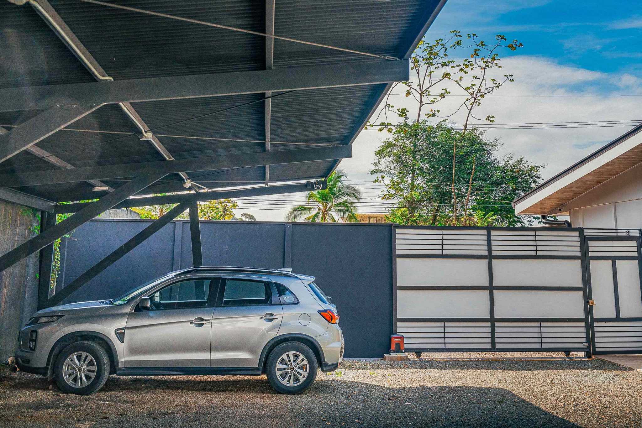 40912 (66) Unique Lucrative Opportunity for 12% ROI from Two Successful Businesses in One – Shopping Plaza & Luxury Resort Cabins in Uvita Costa Rica