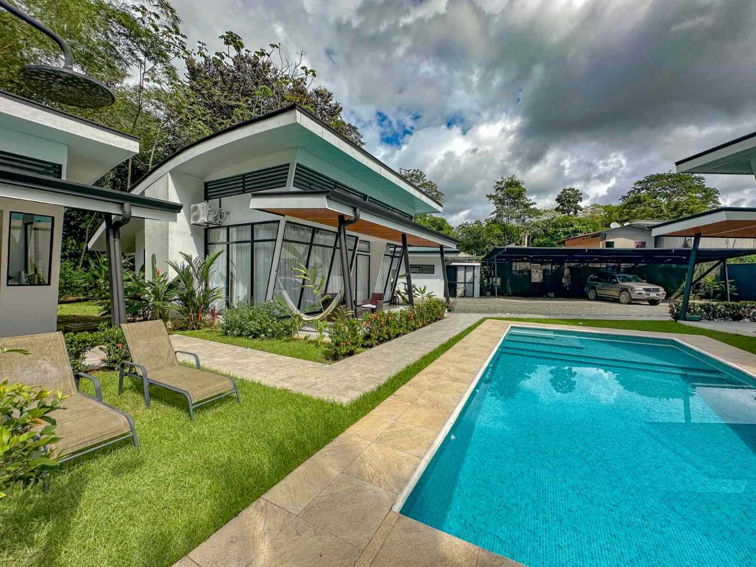 40912 (1) Unique Lucrative Opportunity for 12% ROI from Two Successful Businesses in One – Shopping Plaza & Luxury Resort Cabins in Uvita Costa Rica