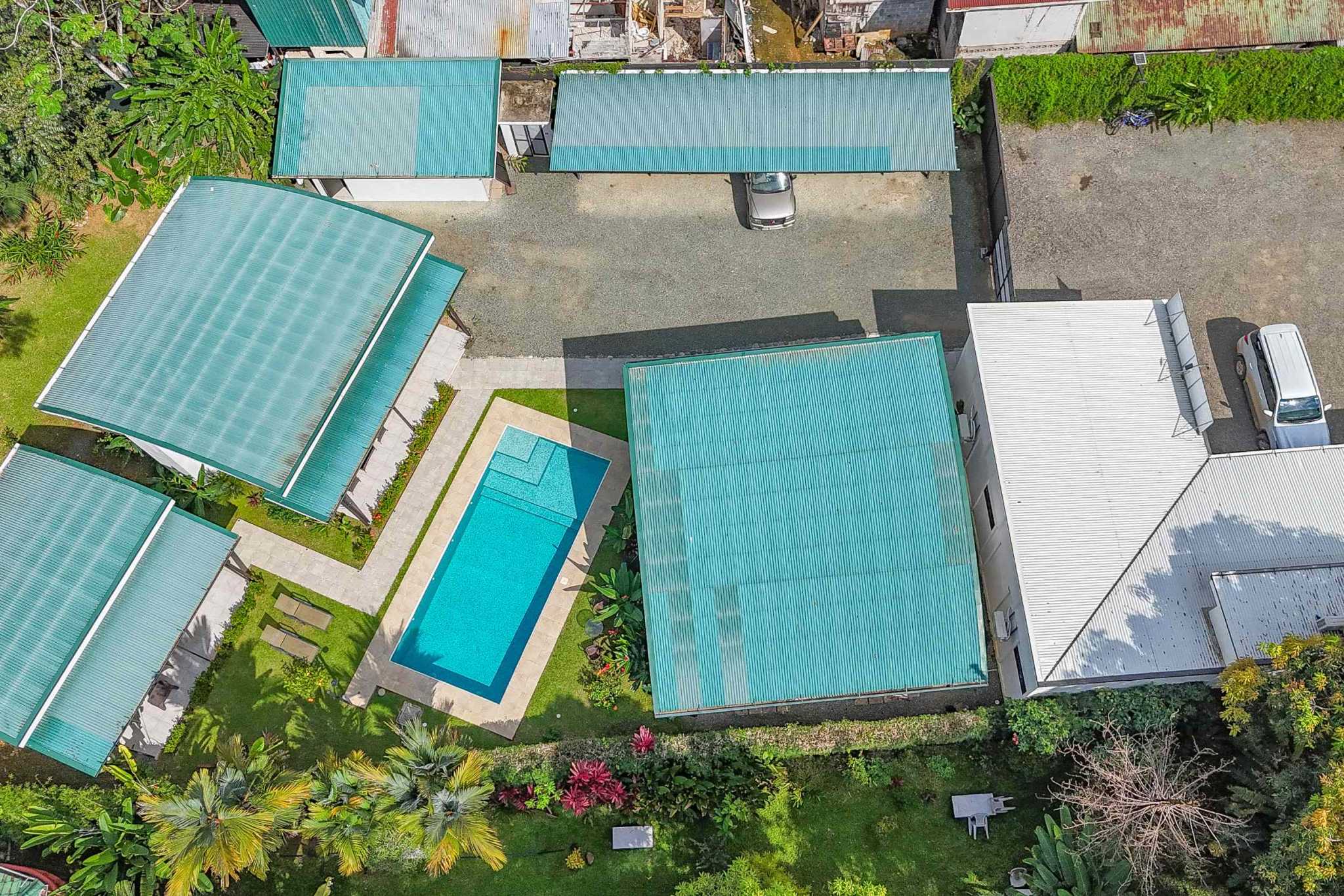 40912 (4) Unique Lucrative Opportunity for 12% ROI from Two Successful Businesses in One – Shopping Plaza & Luxury Resort Cabins in Uvita Costa Rica