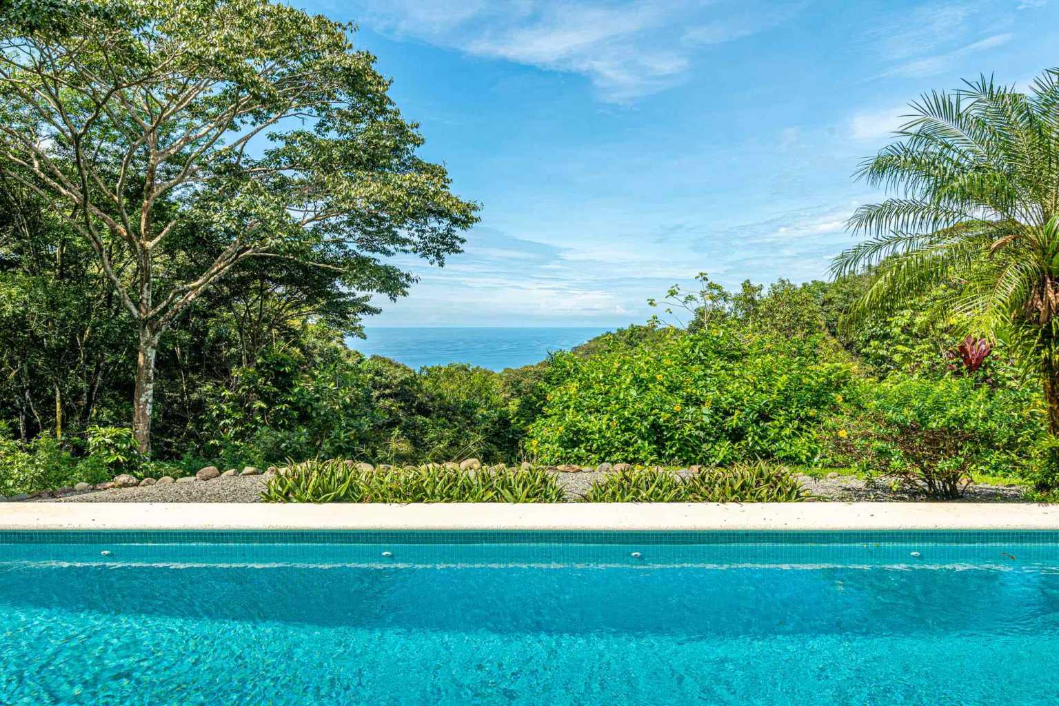 41105 (88) Estate Property in Prime Escaleras Area with Multi-Use Options, Perfect for Residential or Small Hotel in Escalares above Dominicalito Costa Rica