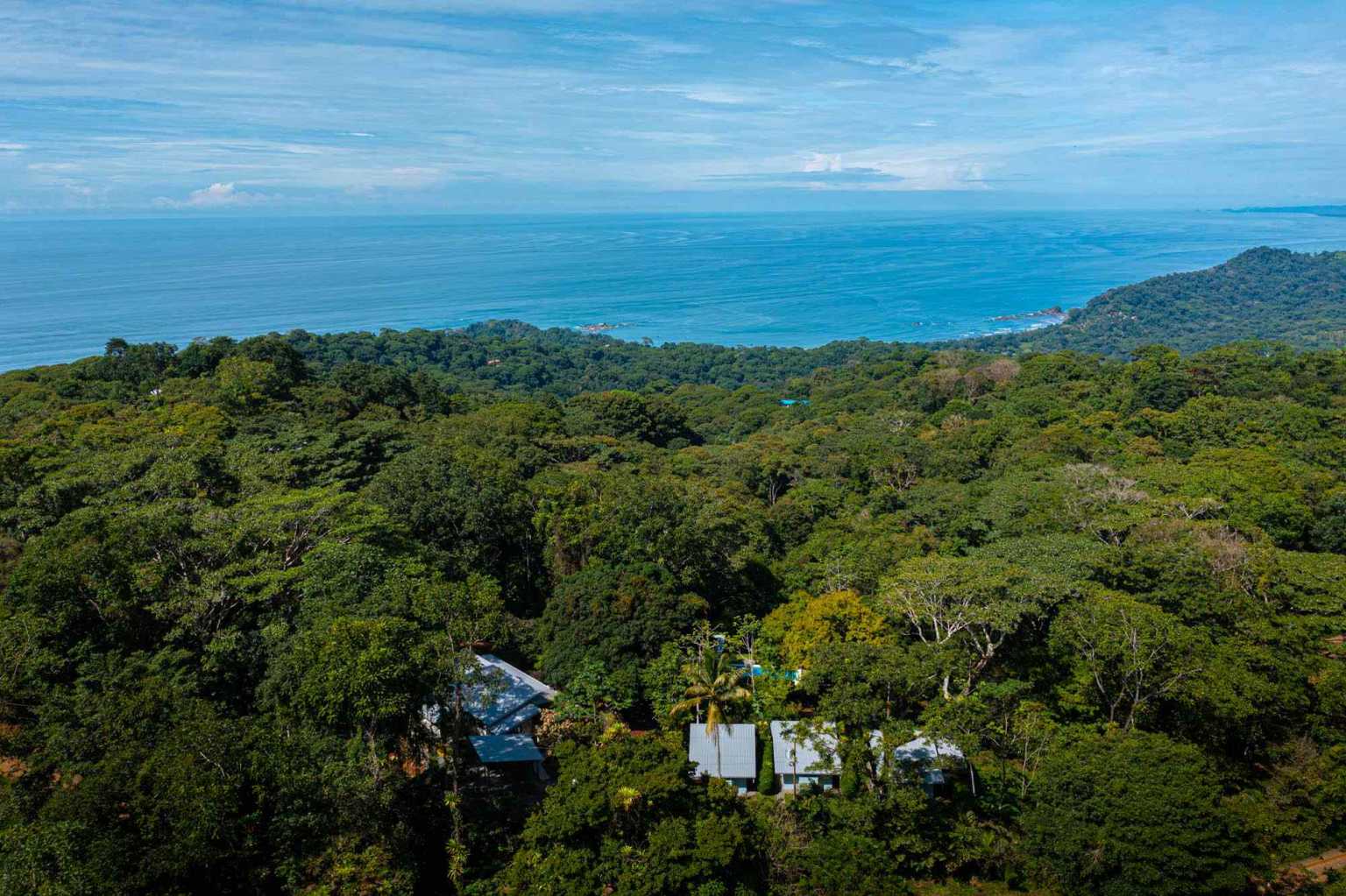 41105 (8) Estate Property in Prime Escaleras Area with Multi-Use Options, Perfect for Residential or Small Hotel in Escalares above Dominicalito Costa Rica