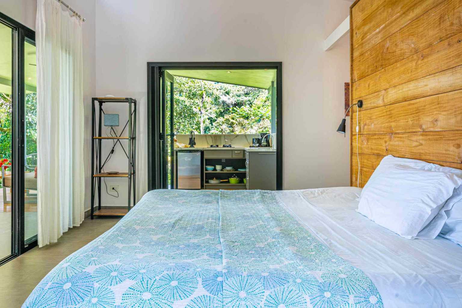 41105 (13) Estate Property in Prime Escaleras Area with Multi-Use Options, Perfect for Residential or Small Hotel in Escalares above Dominicalito Costa Rica