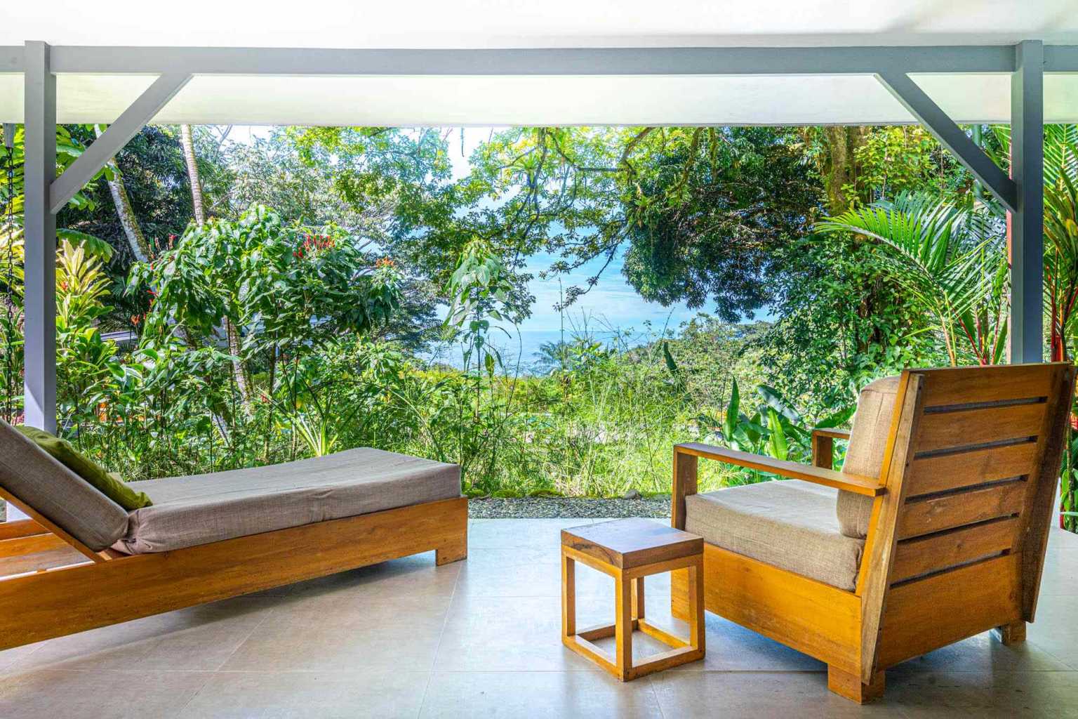 41105 (20) Estate Property in Prime Escaleras Area with Multi-Use Options, Perfect for Residential or Small Hotel in Escalares above Dominicalito Costa Rica