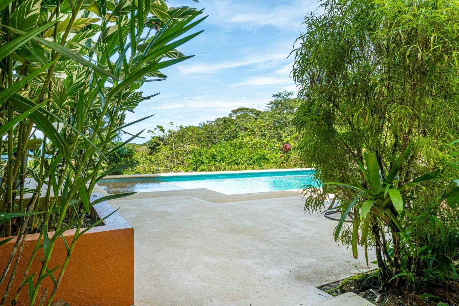 41105 (24) Estate Property in Prime Escaleras Area with Multi-Use Options, Perfect for Residential or Small Hotel in Escalares above Dominicalito Costa Rica